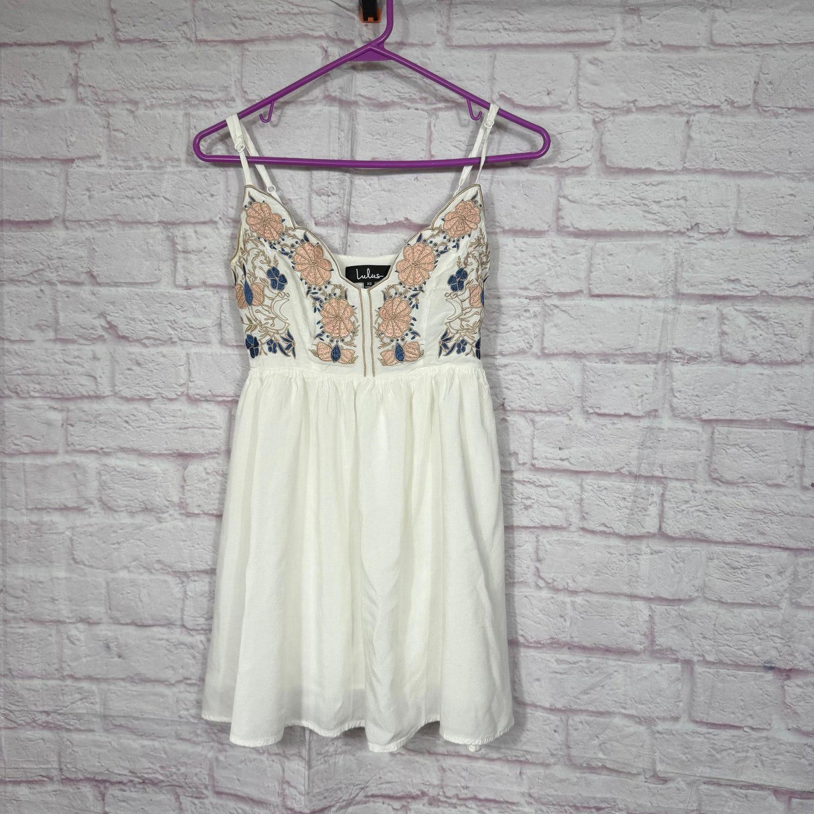 Lulus Lulus XS Daisy Petal Pickin' ivory embroidered mini dress Size XS / US 0-2 / IT 36-38 - 2 Thumbnail
