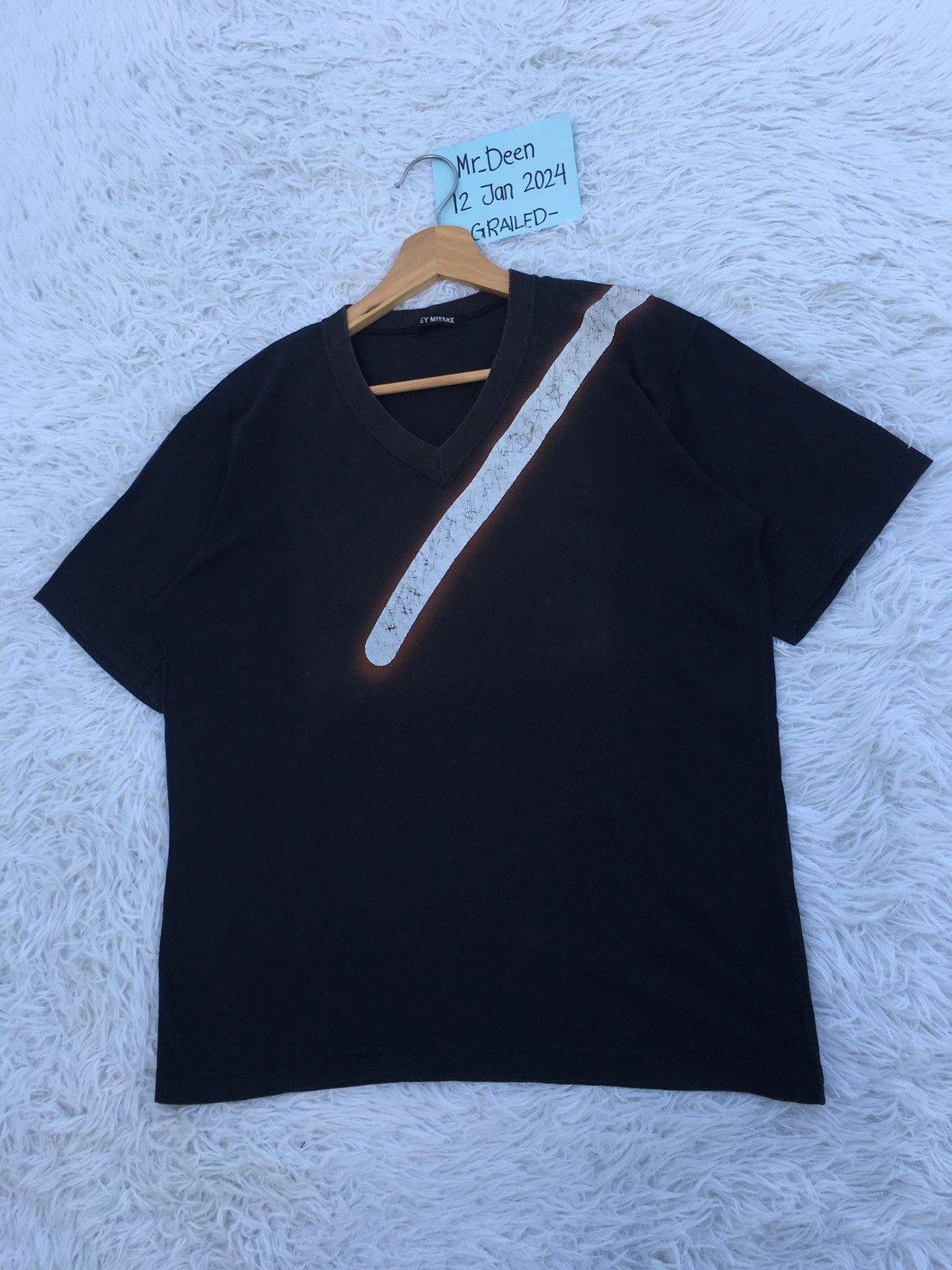 Issey Miyake Rare Vintage Issey Miyake V Neck Tshirt Size US M / EU 48-50 / 2 - 3 Thumbnail