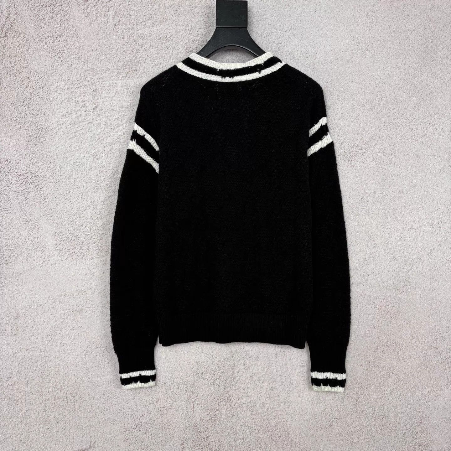 Chanel Chanel 22C B&W Panda Crew Cutout Distressed Sweater Women's Size XS / US 0-2 / IT 36-38 - 3 Thumbnail