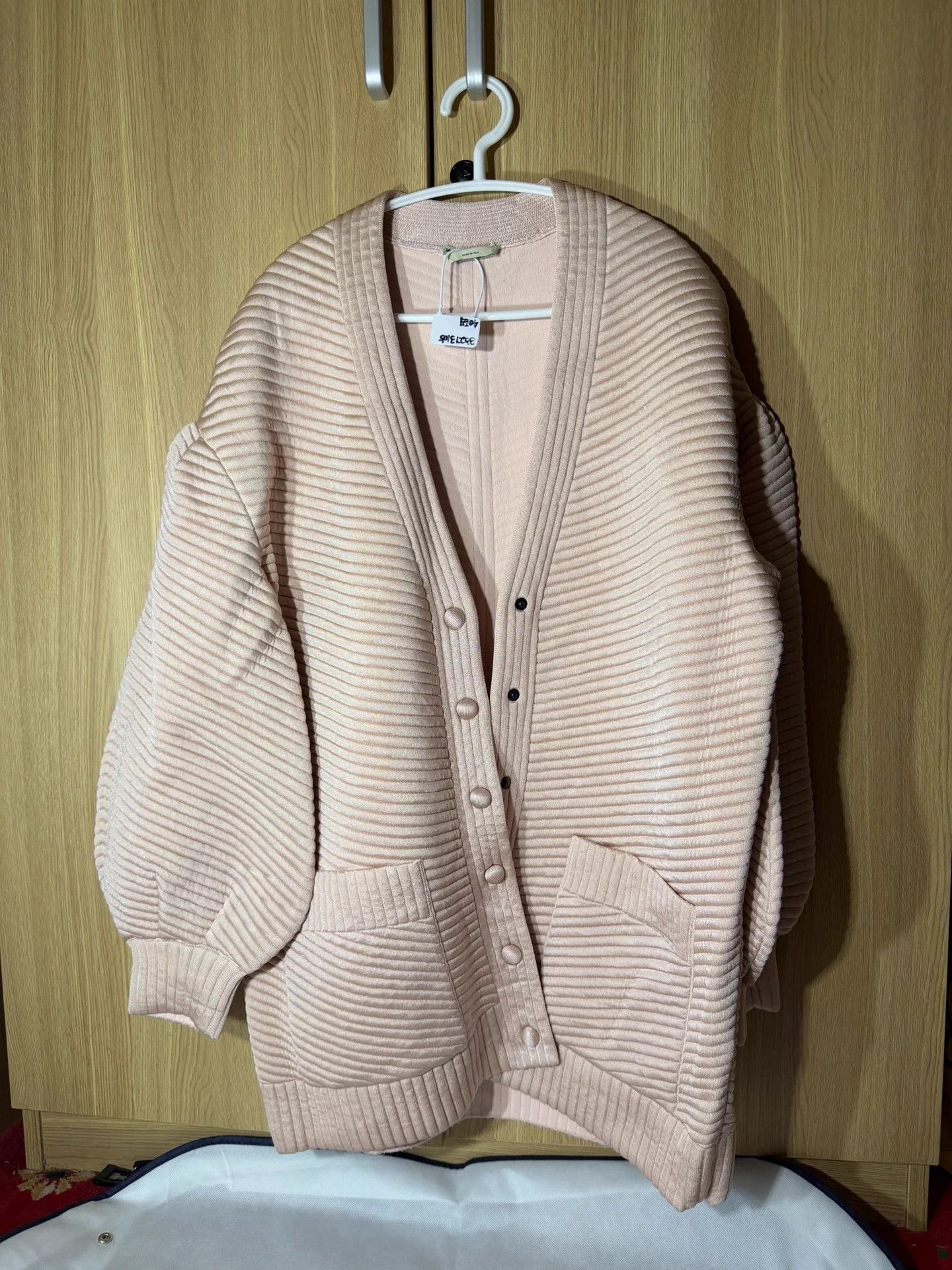 Fendi FENDI beige cardigan size 40 Size M / US 6-8 / IT 42-44 - 1 Thumbnail