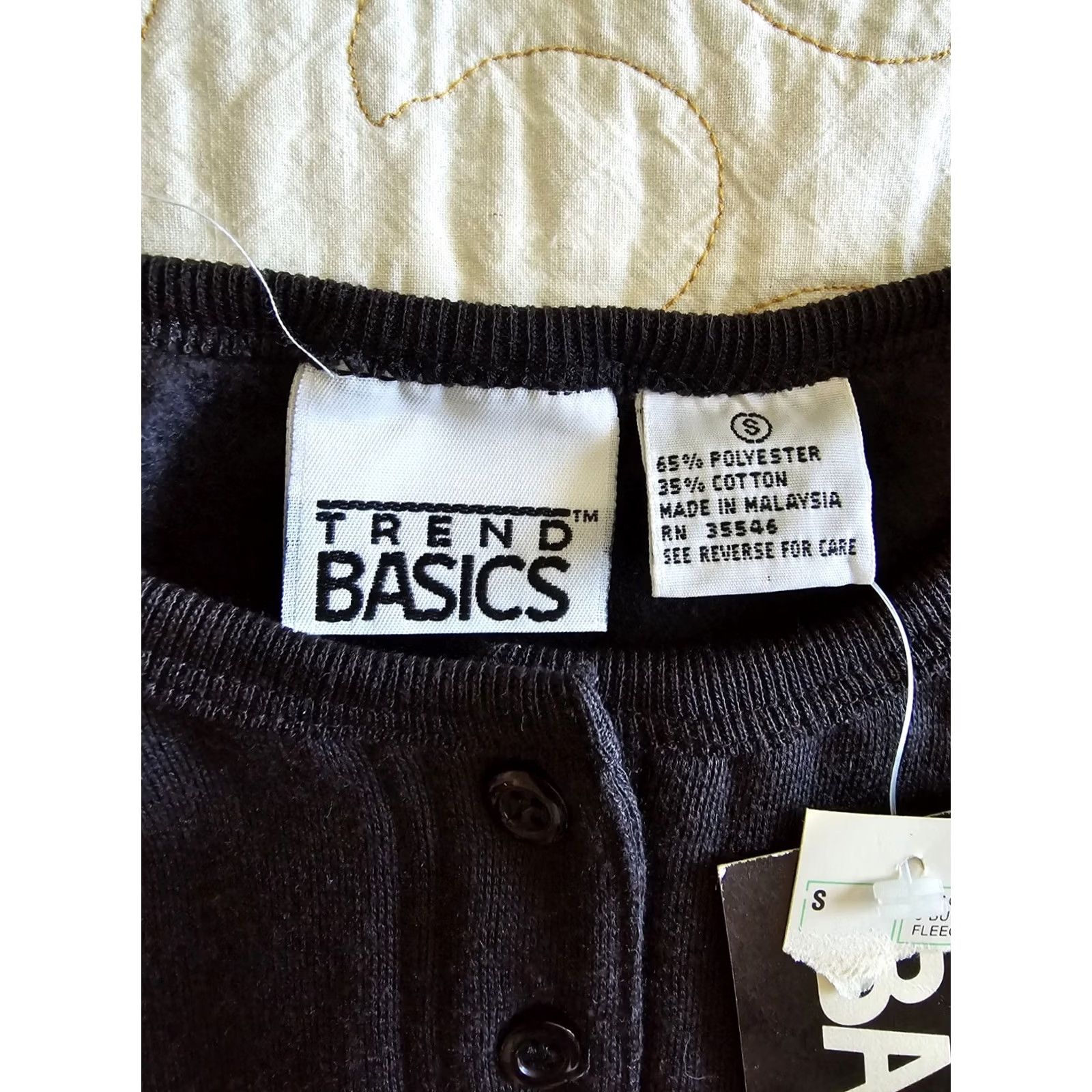 Asics Vintage Trend Basics Black Sweatshirt Womens Small NOS 80s 90s Crew Neck 1/4 Button Pullover Long Sleeve Regular Fit Easy Care Mens Womens Girls Boys Size S / US 4 / IT 40 - 4 Thumbnail