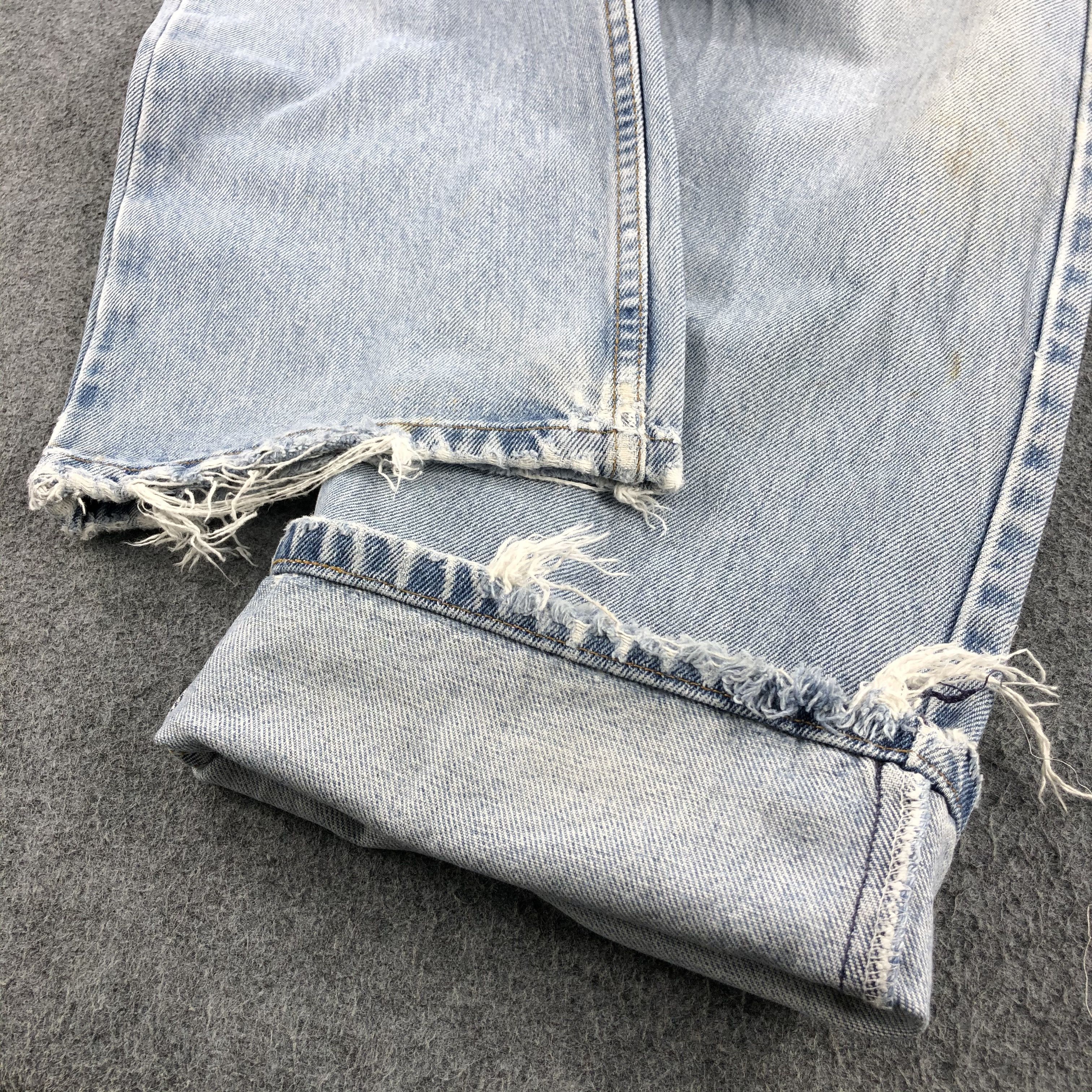 Levi's 90s Vintage Light Washed Levis 505 Jeans-J974 Size US 33 - 7 Thumbnail