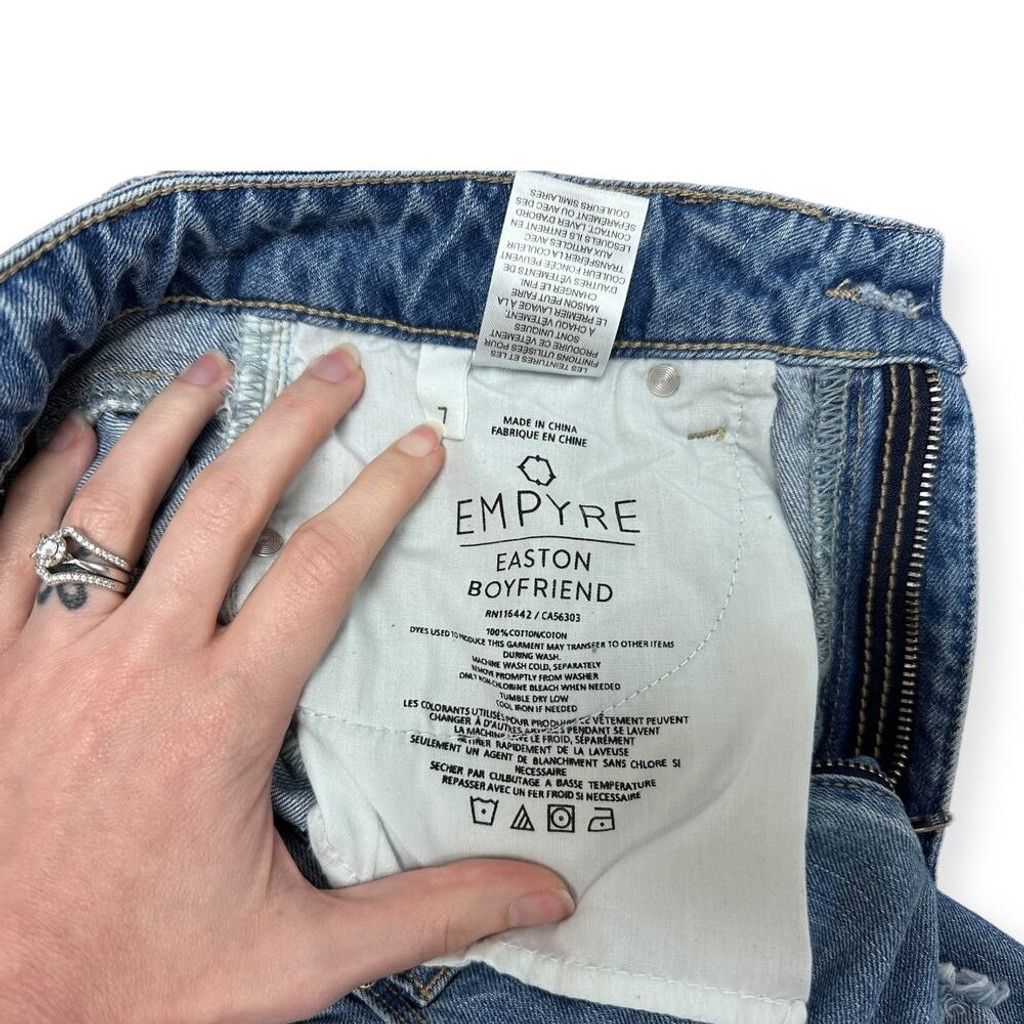Empyre Empyre Easton Medium Wash Distressed Boyfriend Jeans Size 28" / US 6 / IT 42 - 9 Thumbnail