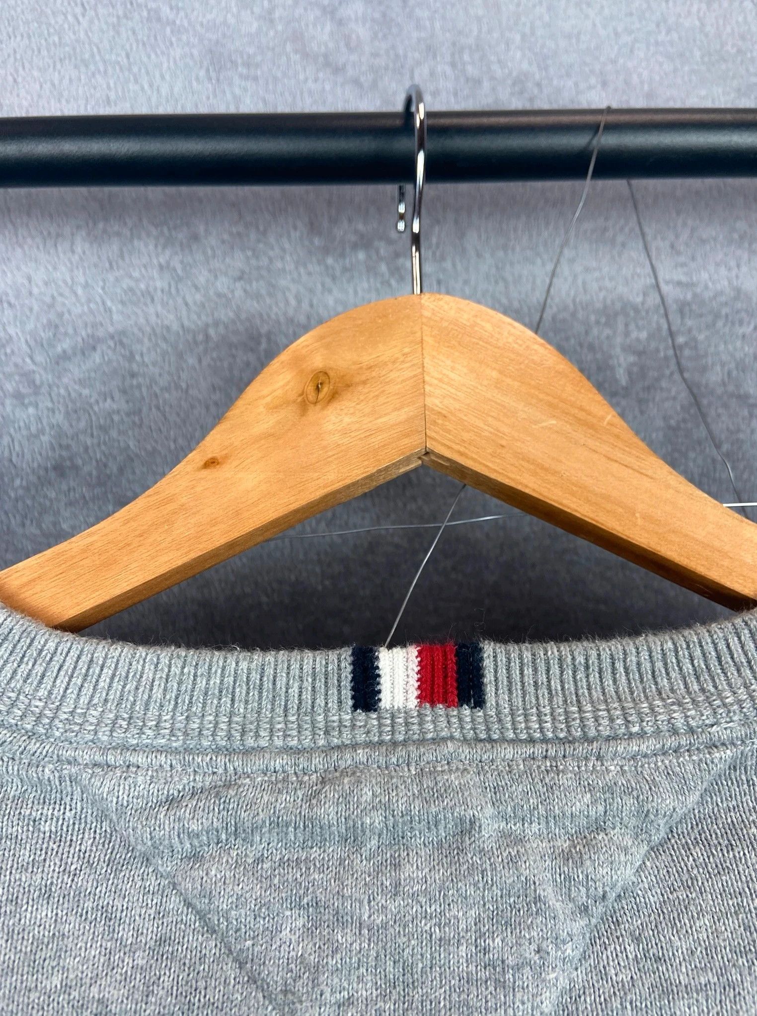 Tommy Hilfiger Grey Tommy Hilfiger Sweater Logo L Size US L / EU 52-54 / 3 - 5 Thumbnail