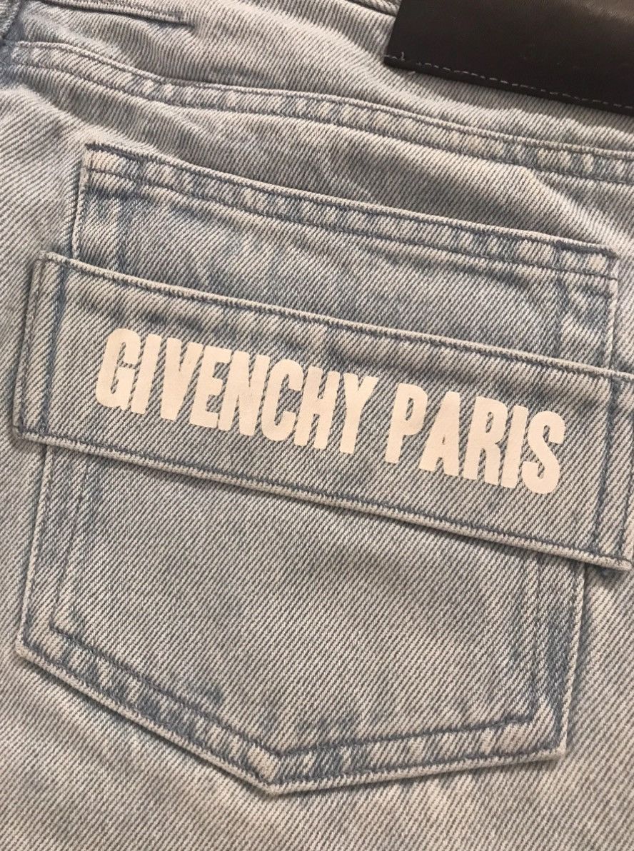 Givenchy Givenchy light blue jeans Size US 36 / EU 52 - 8 Thumbnail