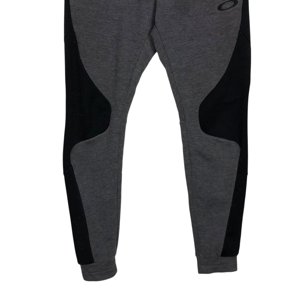 Oakley 🔥STREETWEAR JOGGER PANTS OAKLEY DOUBLE TONE Size US 29 - 7 Thumbnail
