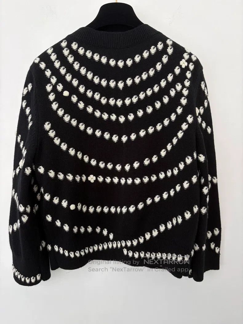 Chanel Chanel Black mother-of-pearl buckle cashmere cardigan coat Size XS / US 0-2 / IT 36-38 - 2 Thumbnail
