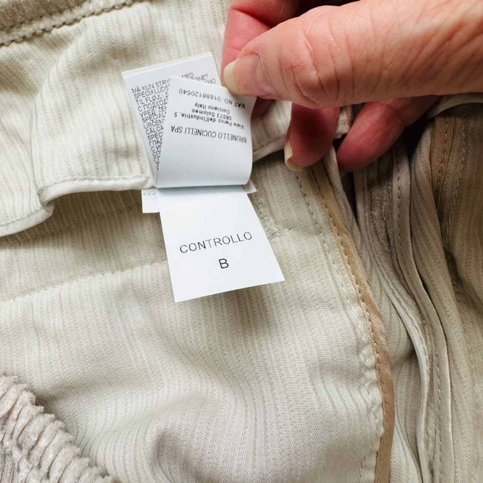 Brunello Cucinelli NWT Brunello Cucinelli Beige Front Pleat Wide Corduroy Pant Size 36" / US 14 / IT 50 - 13 Thumbnail