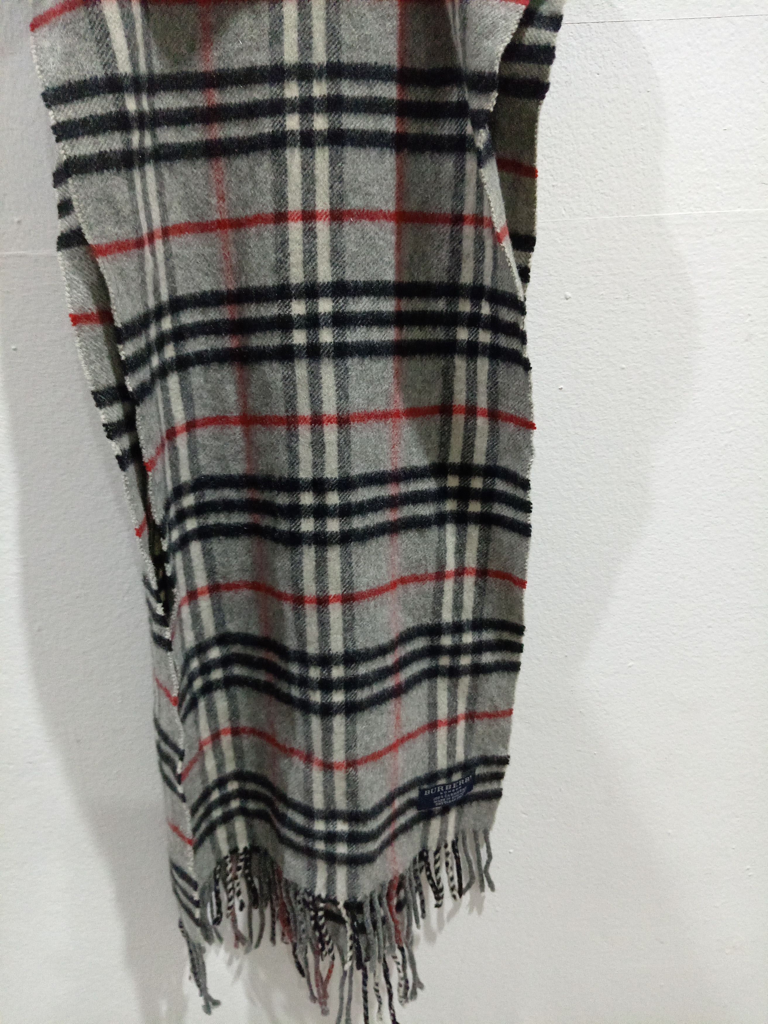 Burberry VINTAGE Burberry Muffler London England Nova Check Scarf Size ONE SIZE - 2 Thumbnail