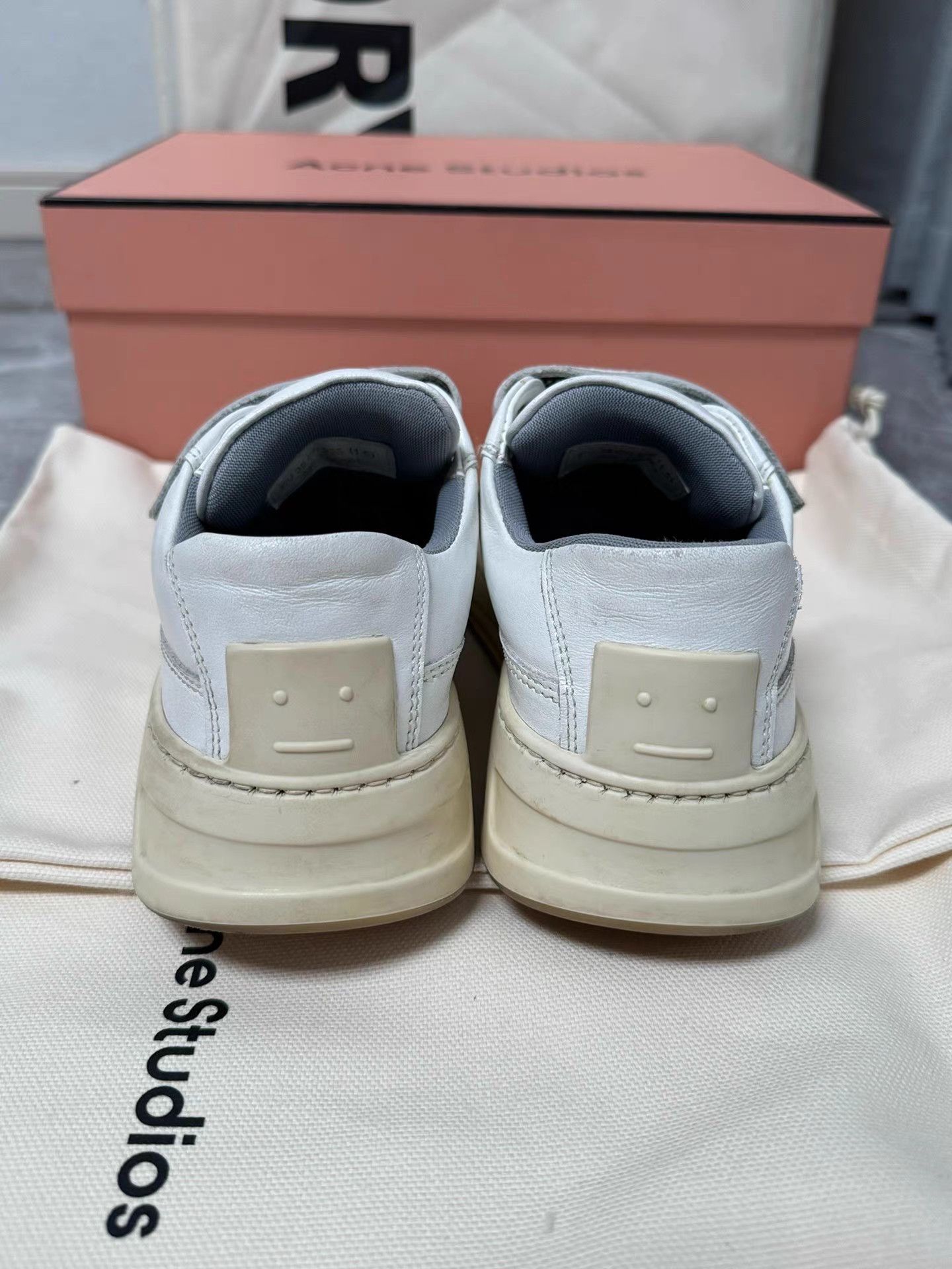 Acne Studios Acne Studios White Velcro Sneakers K6 Size US 5 / IT 35 - 4 Thumbnail