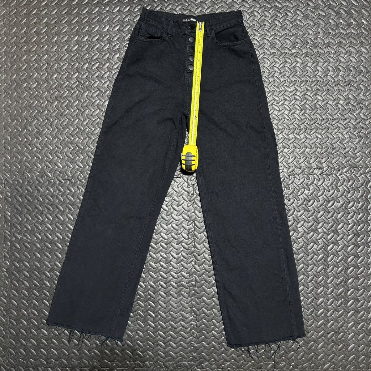 Fashion Nova Fashion Nova Wide Leg Black Jeans Denim Frayed Hem Size 3 Size 24" / US 00 / IT 34 - 6 Thumbnail