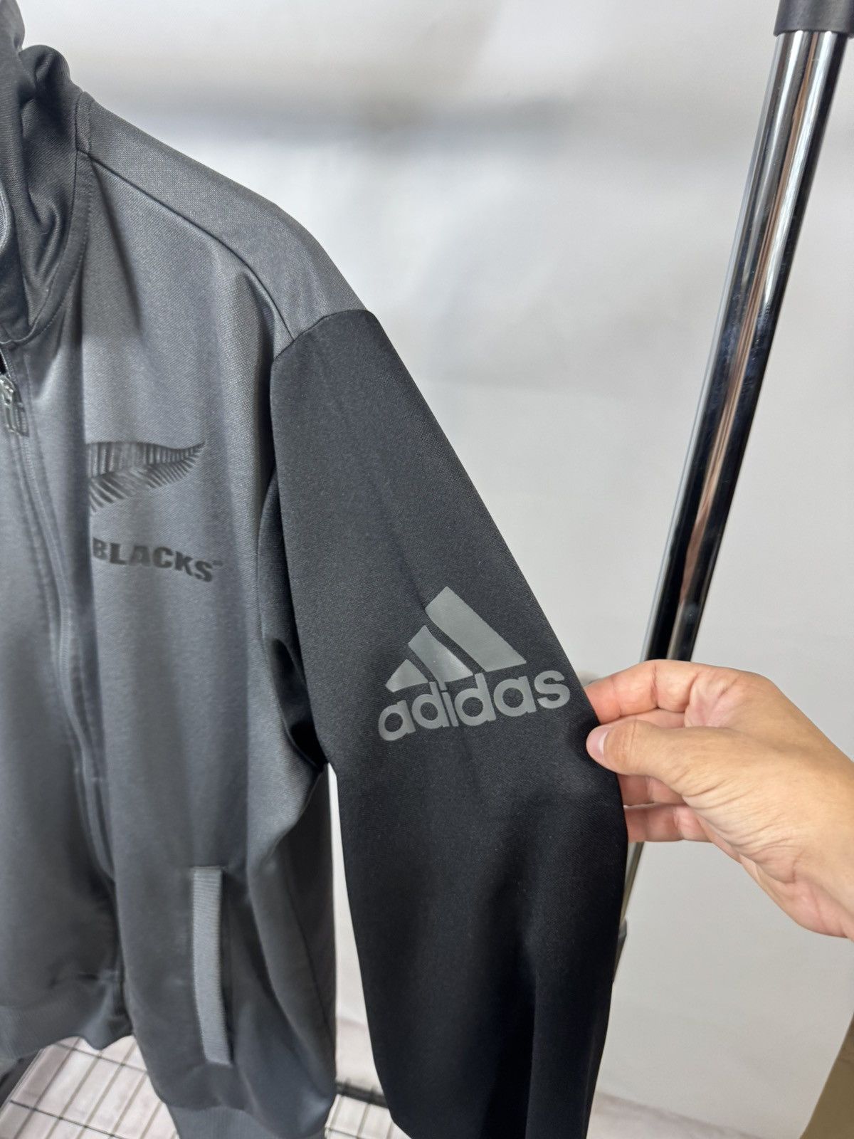 Adidas Adidas All Black Track Jacket Size US M / EU 48-50 / 2 - 4 Thumbnail