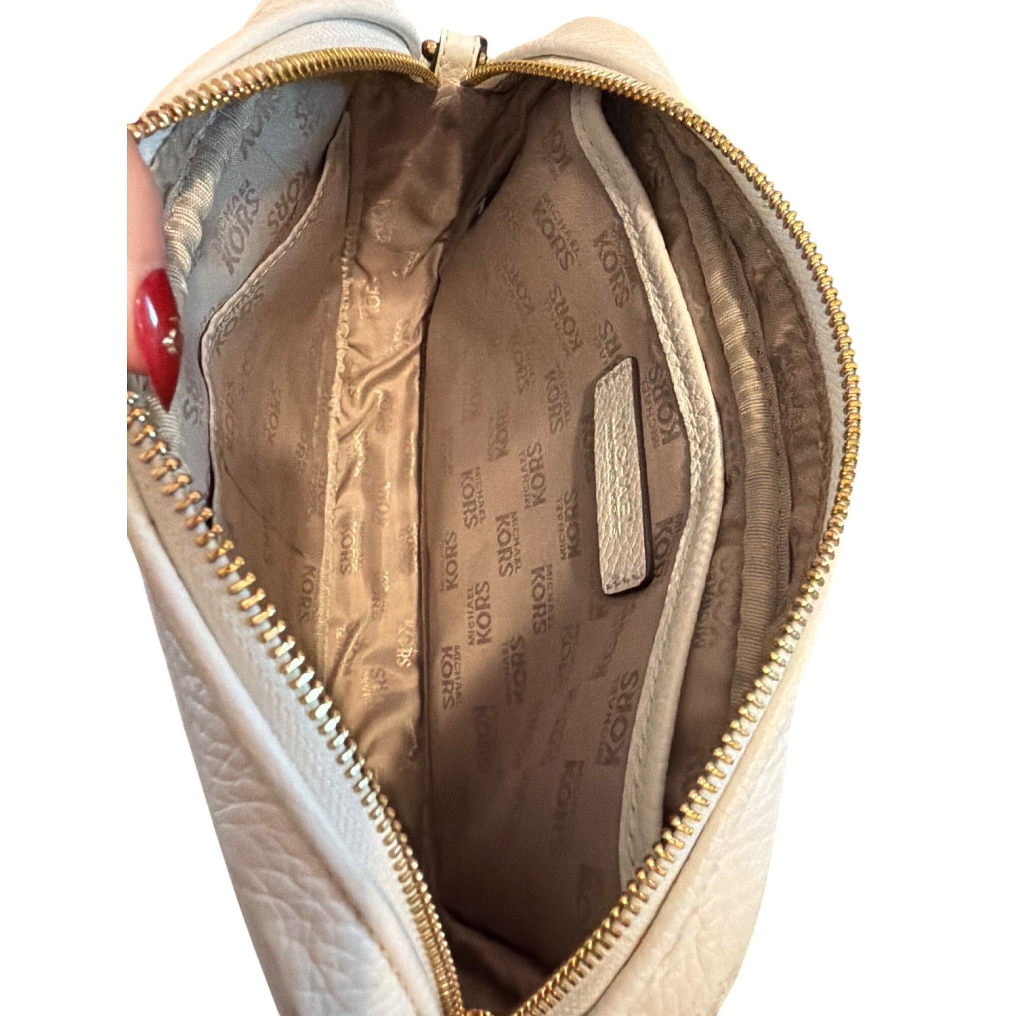 Michael Kors Michael Kors White Pebbled Leather Crossbody Bag Gold Tone H Size ONE SIZE - 6 Thumbnail