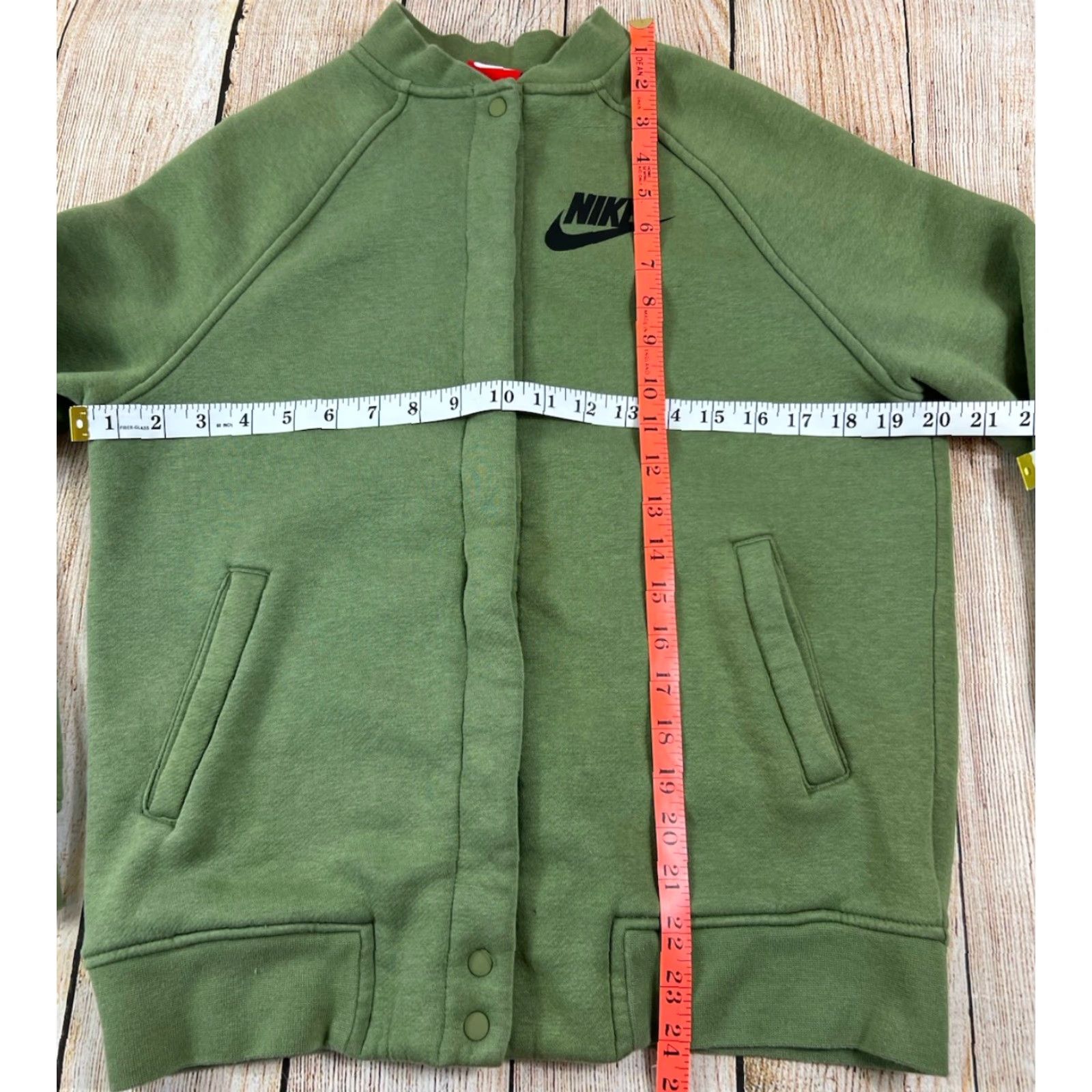 Nike Women Nike Rally Varsity Jacket Fleece Green Small Snap Button Long Sleeve Collared Not N/A Size S / US 4 / IT 40 - 3 Thumbnail