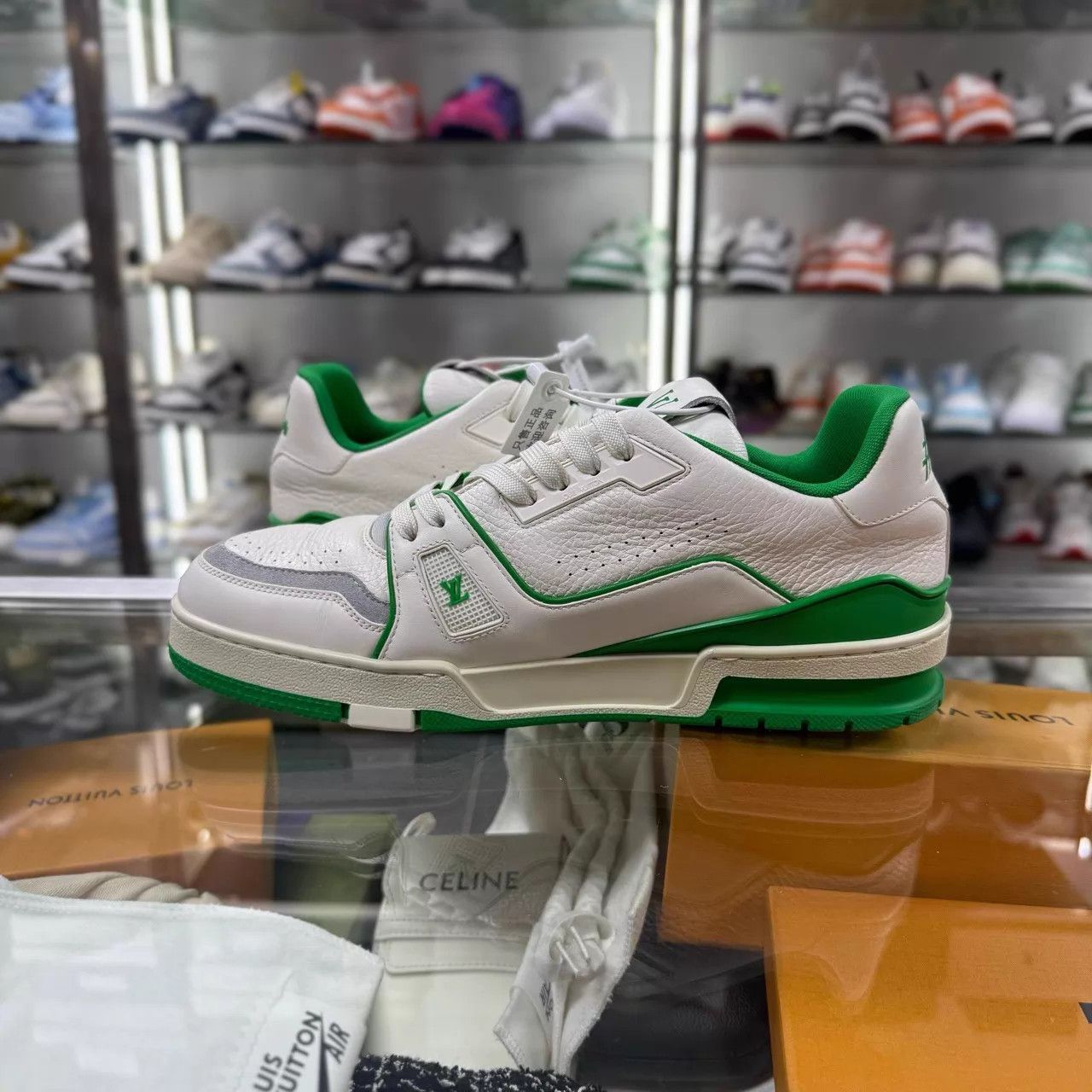 Louis Vuitton LV TRAINER white/green UK8 42 Size US 9 / EU 42 - 5 Thumbnail