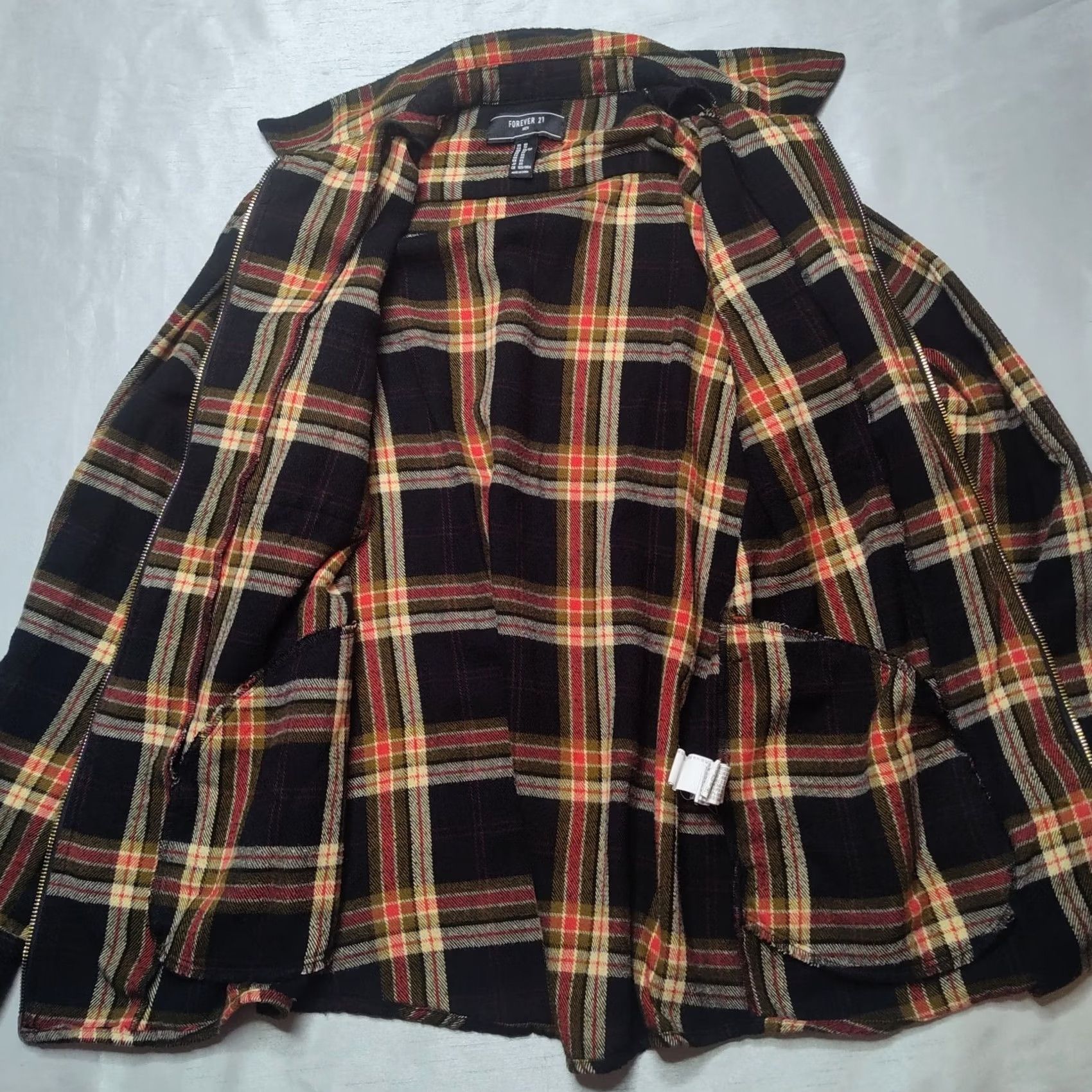 Forever 21 FOREVER 21 Men XS Black Orange Plaid Full Zip Flannel Shacket Jacket Size US XS / EU 42 / 0 - 2 Thumbnail