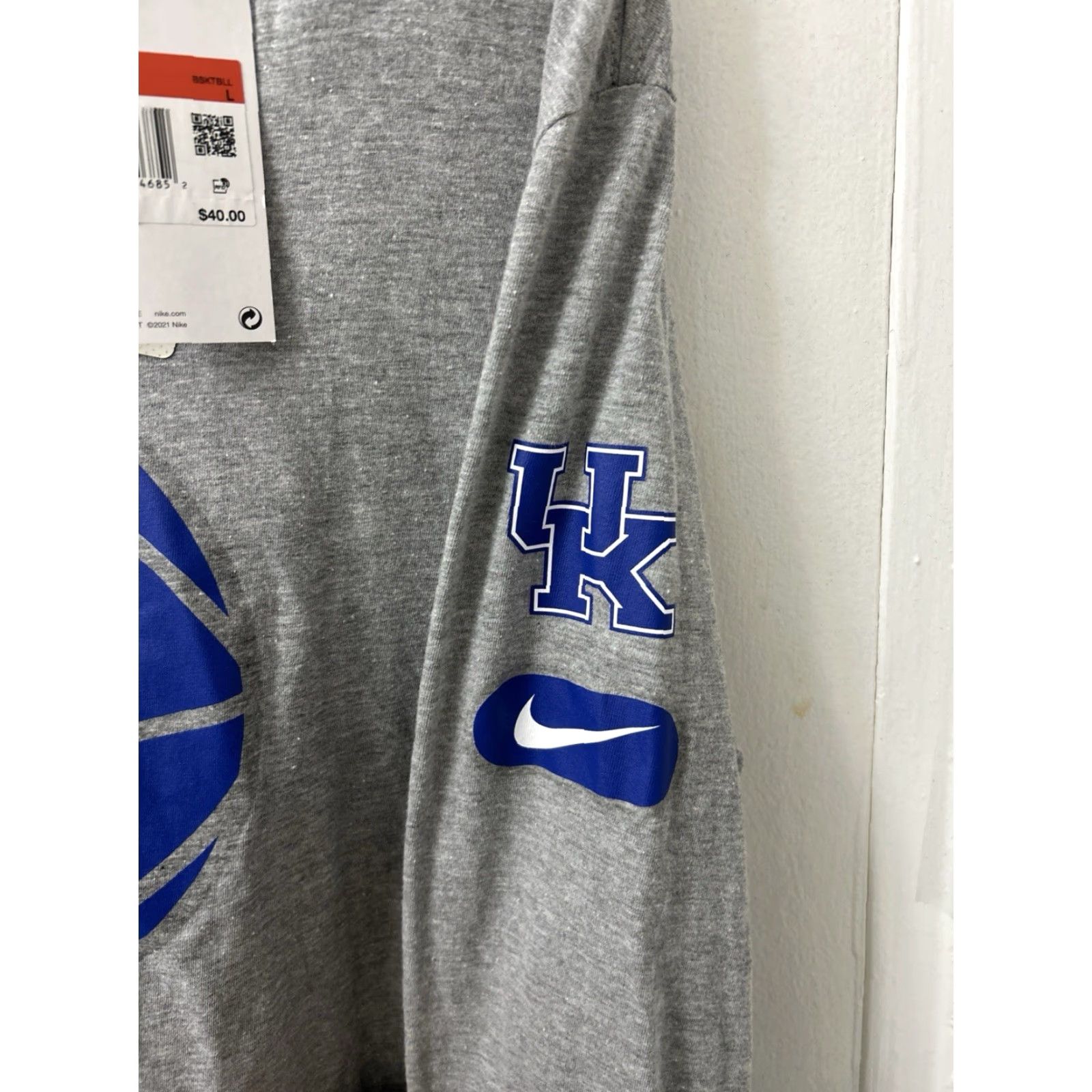 Nike Nike College Shirt Mens L Gray Kentucky Wildcats Basketball L/S FN6398-063 NWT Size US L / EU 52-54 / 3 - 4 Thumbnail