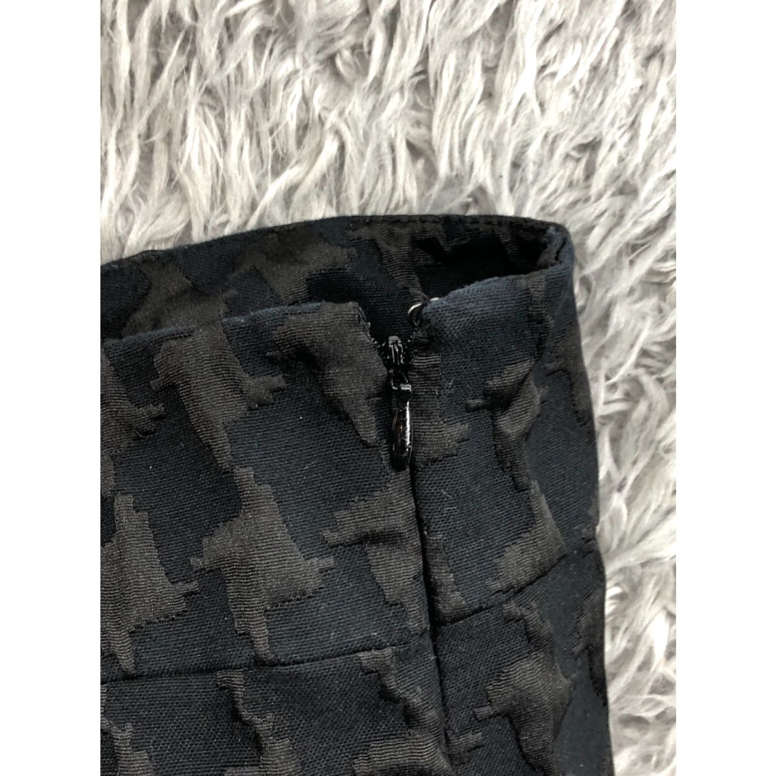 Merona Merona Skirt Women Regular Midi Black Houndstooth Button Flat Front Pockets Slit Cotton Tweed All Seasons Party/Cocktail Casual Driving City 6 Womens Size 28" / US 6 / IT 42 - 7 Thumbnail