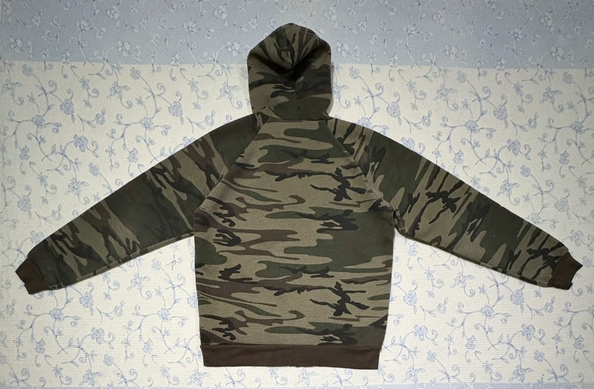 Carhartt Carhartt Camouflage Hoodie Sweater Size US L / EU 52-54 / 3 - 9 Thumbnail