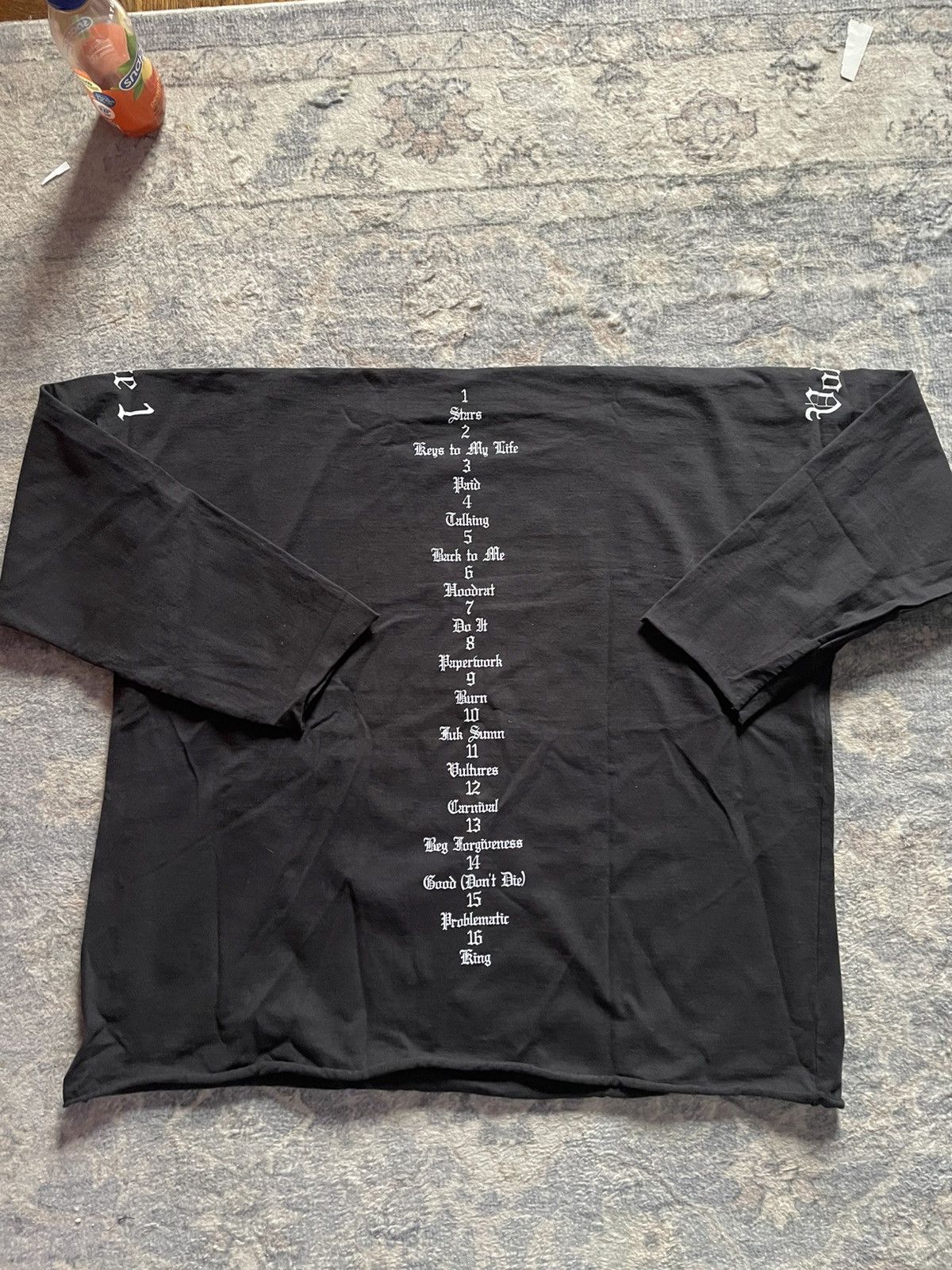 Yeezy YEEZY VULTURES LONG SLEEVE Size US M / EU 48-50 / 2 - 6 Thumbnail