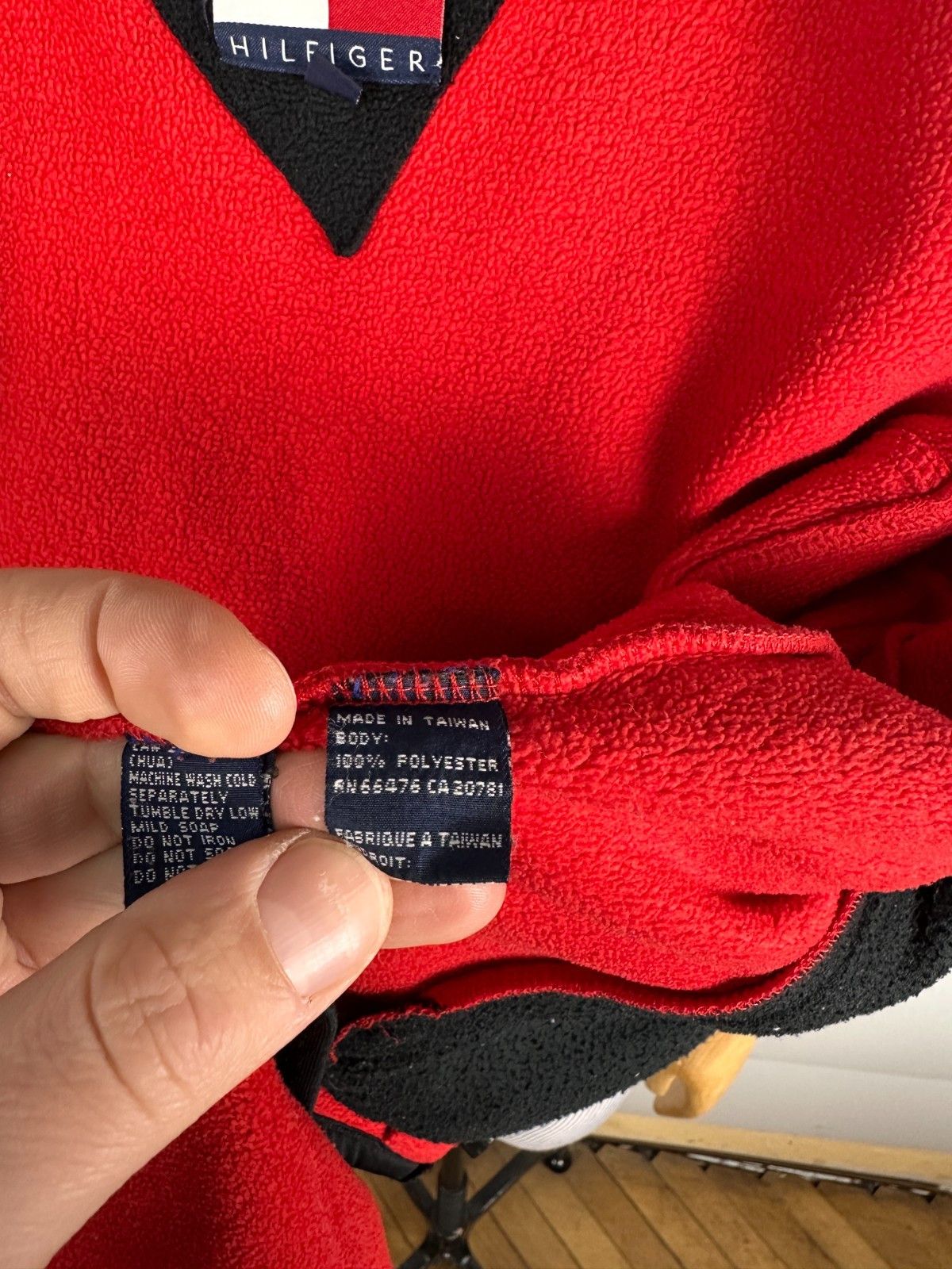 Tommy Hilfiger Tommy Hilfiger Flag Fleece Full Zip Jacket Size M 90s Red Size M / US 6-8 / IT 42-44 - 11 Thumbnail