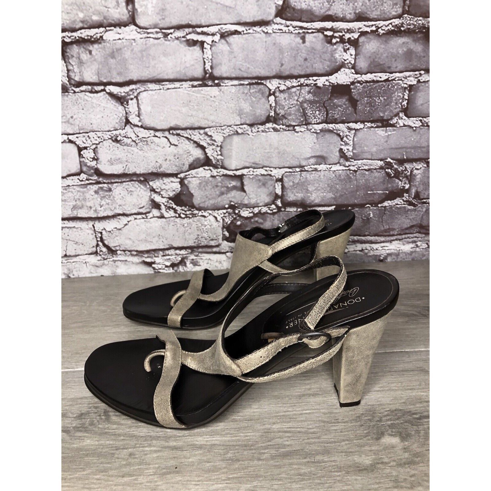 Donald Pliner Donald J. Pliner Peggy Gray Shimmer Leather T- Strap Heels S Size US 11 / IT 41 - 9 Thumbnail