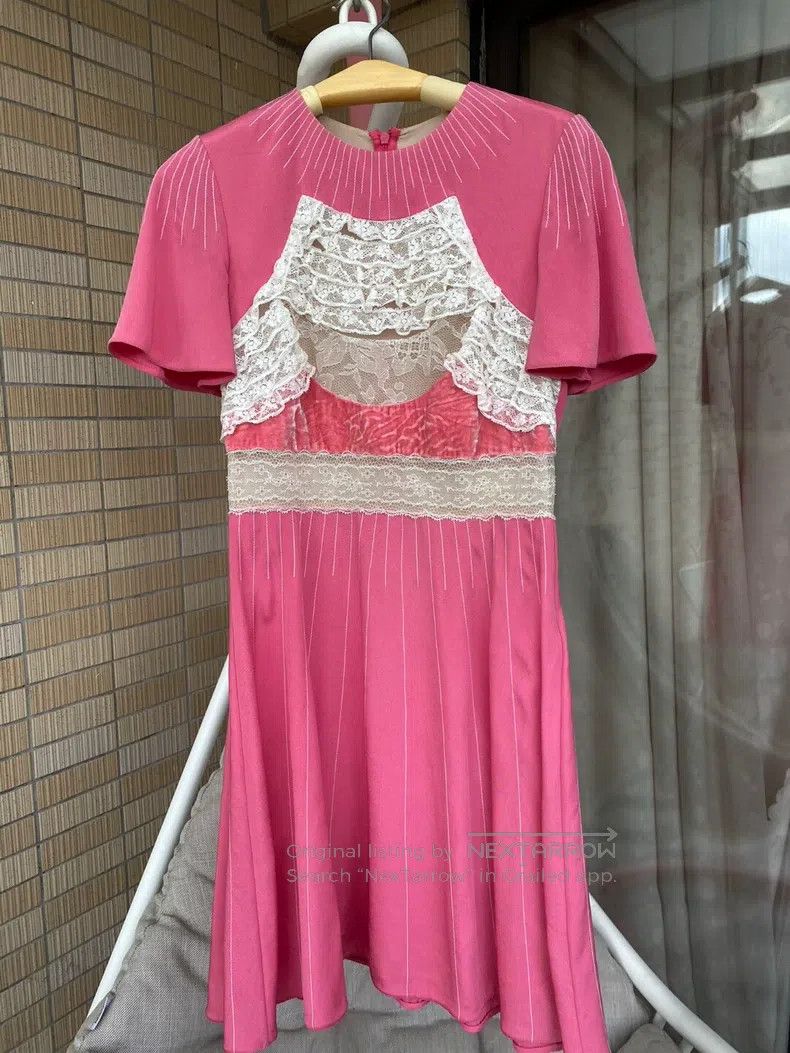 Valentino Valentino dress Size XS / US 0-2 / IT 36-38 - 1 Thumbnail