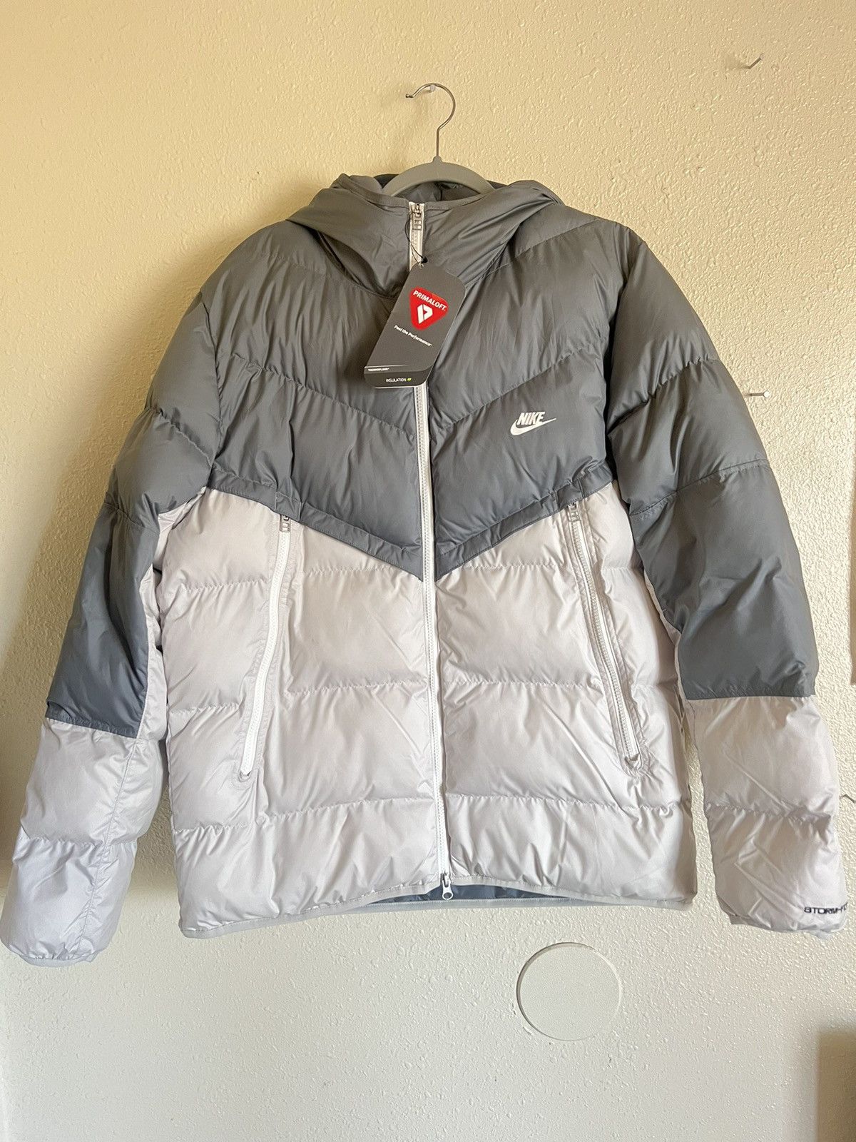 image of Nike Jacket Storm-Fit Windrunner in Grey, Men's (Size Large)