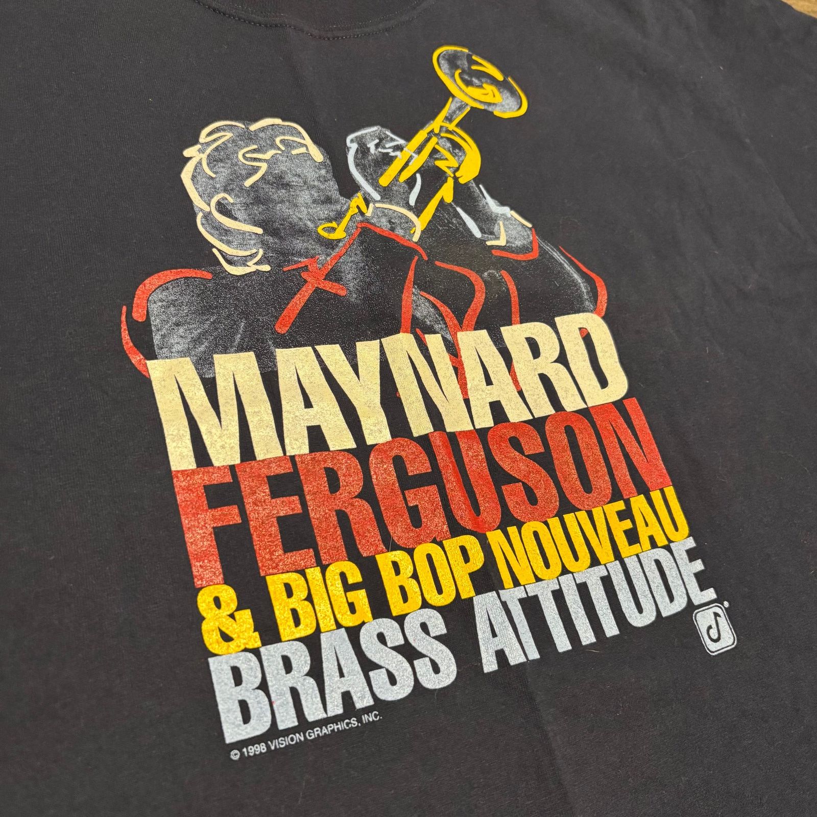 Gildan × Vintage Vintage Maynard Ferguson Brass Attitude Jazz tour 90s Tee Size US XL / EU 56 / 4 - 2 Thumbnail