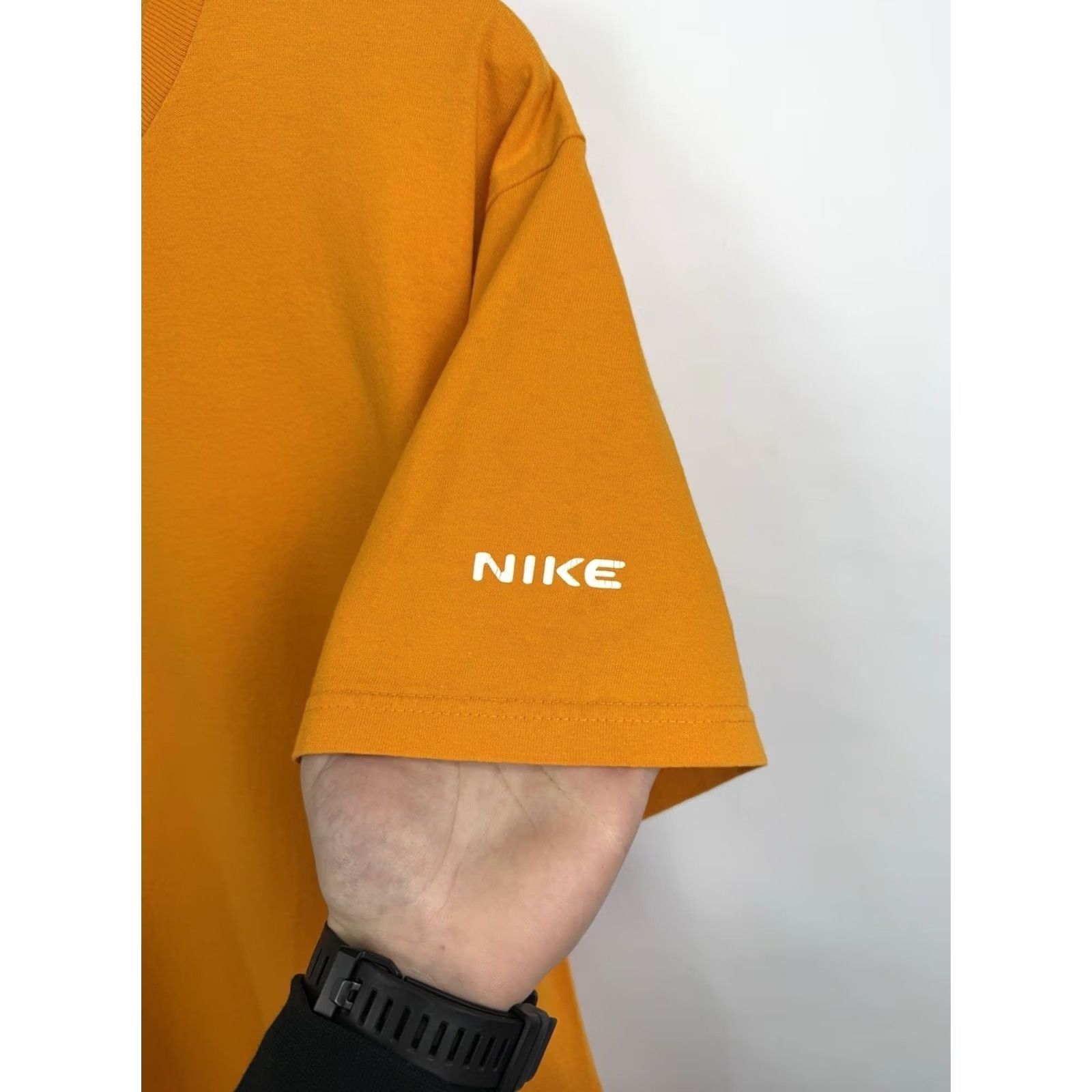 Nike VINTAGE Nike T-Shirt Mens Regular M 90s Made in USA Orange Y2K Retro CAUTION: Rare Size US M / EU 48-50 / 2 - 4 Thumbnail