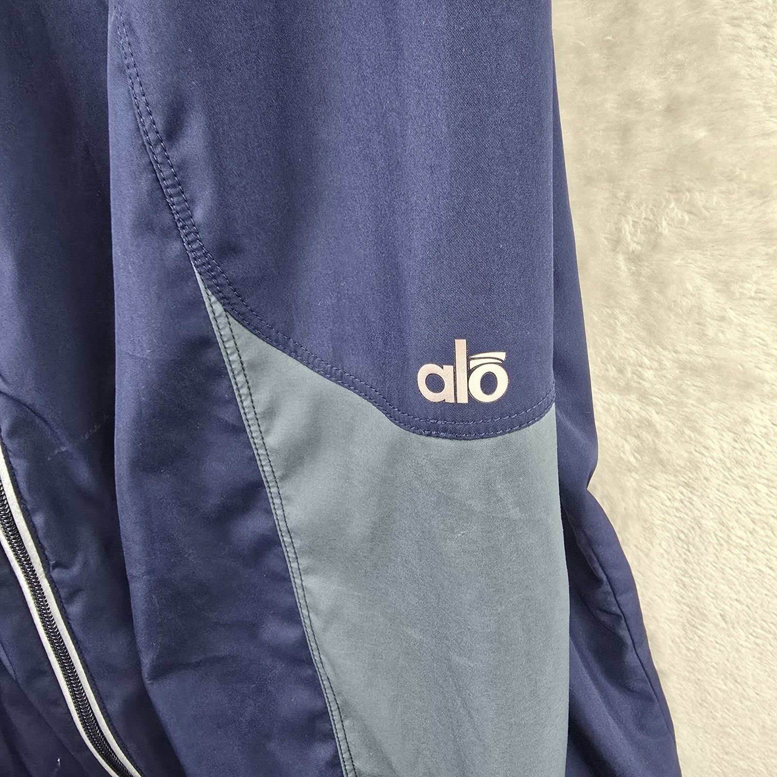 Alo Alo Yoga Windbreaker Jacket Women's Large Blue Lightweight Size L / US 10 / IT 46 - 5 Thumbnail