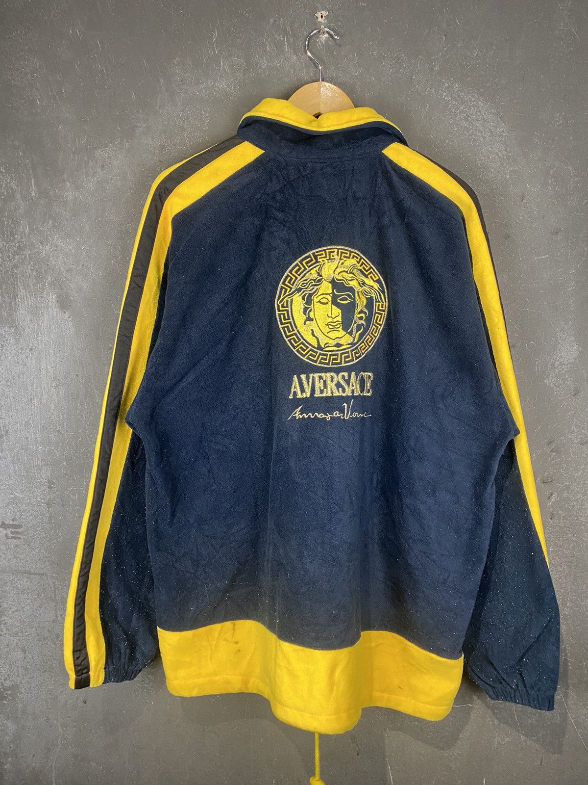 Versace Jeans Couture × Vintage 90s A Versace Medusa Fleece Jacket Size US XL / EU 56 / 4 - 2 Thumbnail