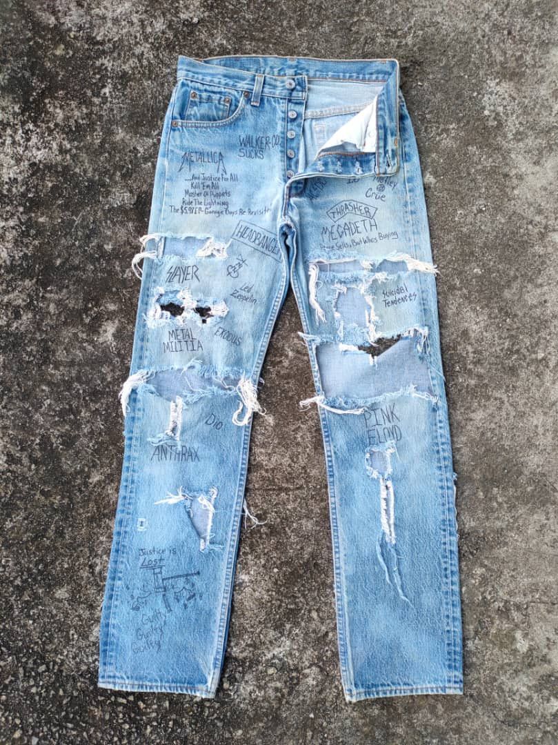 Levi's Vintage Clothing VINTAGE LEVI'S 501 BUTTON FLY JEANS RIPPED NAME BAND Size US 30 / EU 46 - 1 Thumbnail