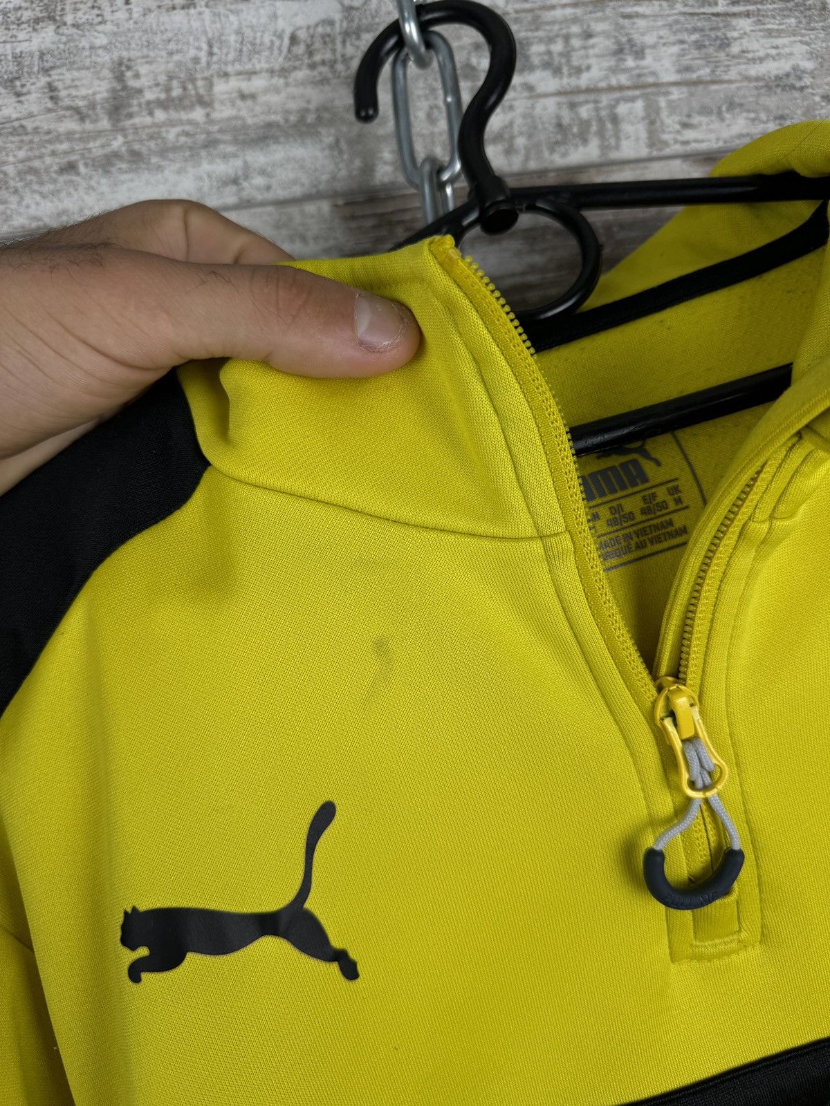 Puma Mens Vintage Puma Borussia Dortmund sweatshirt soccer jersey Size US M / EU 48-50 / 2 - 6 Thumbnail