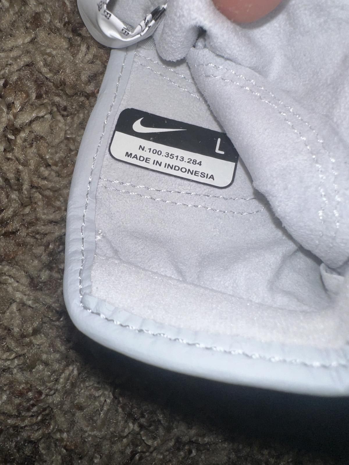 Nike Nike Tour Classic IV Golf Glove for Mens Right Hand White Size ONE SIZE - 8 Thumbnail