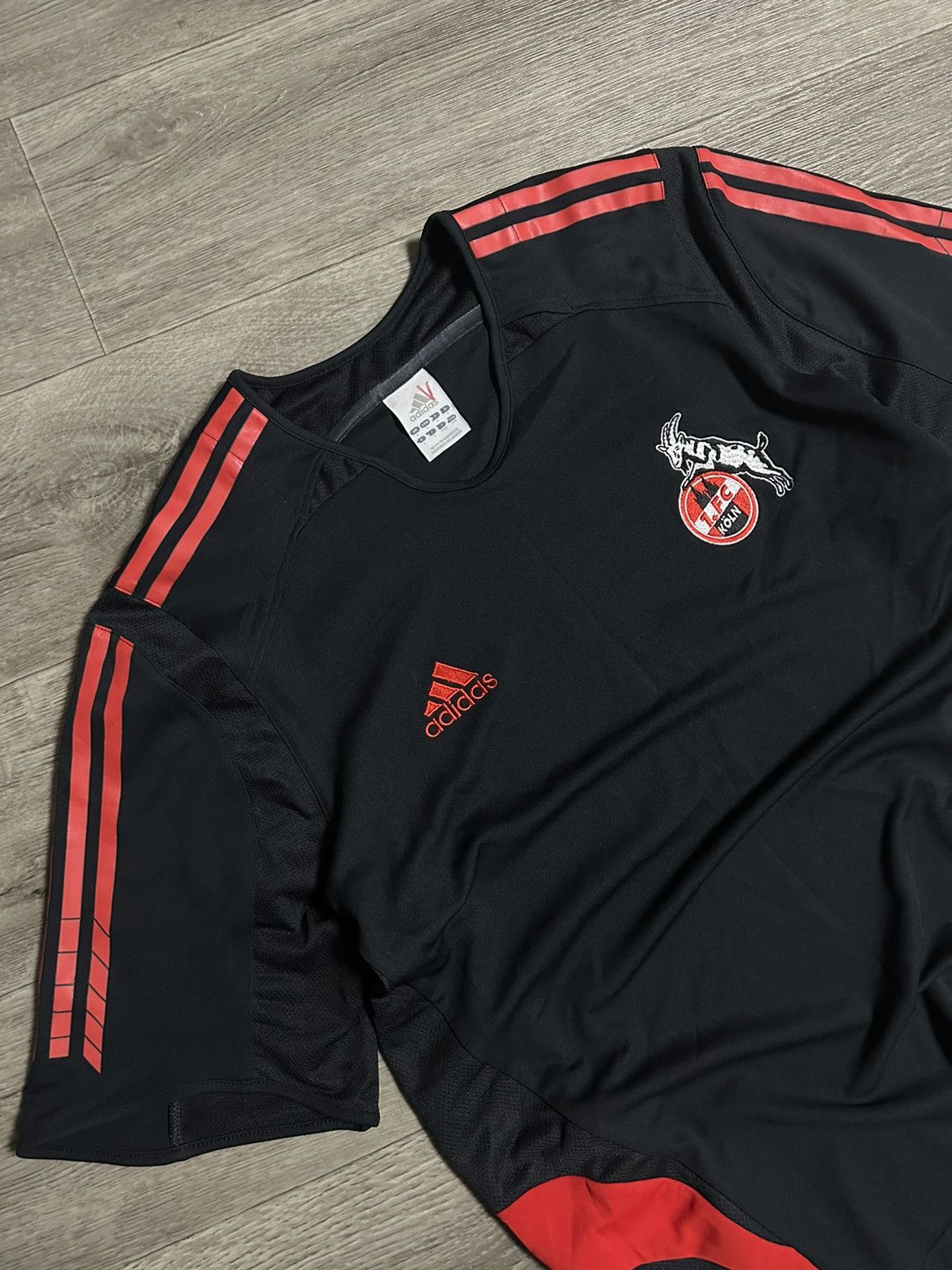 Adidas 🫧 ADIDAS VINTAGE FC KOLN TRAINING SOCCER JERSEY Size US L / EU 52-54 / 3 - 4 Thumbnail