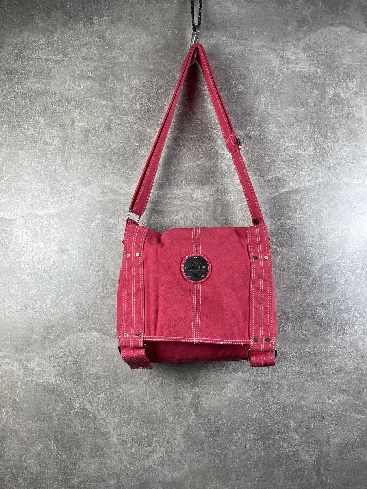 Diesel Diesel 1978 Red Durable Canvas Shoulder Bag Y2K Era Utility Size ONE SIZE - 1 Thumbnail