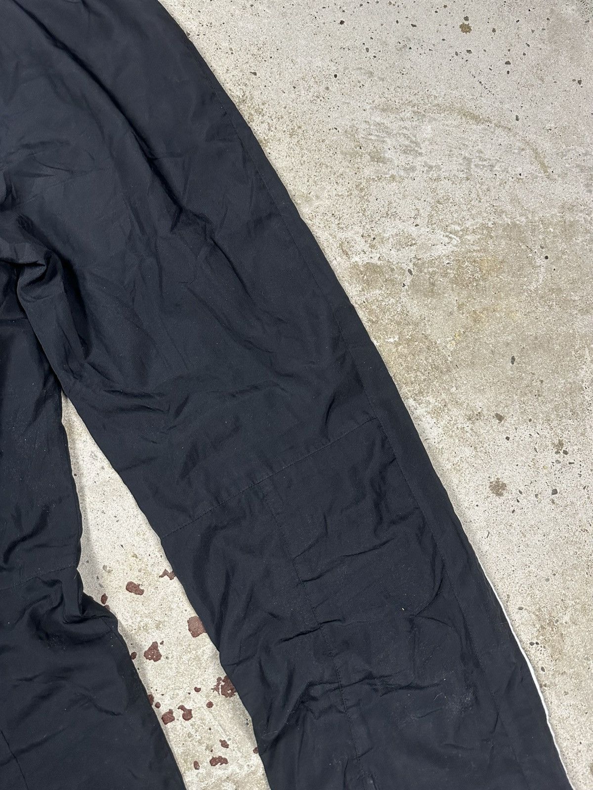 Nike Vintage Y2K Nike Baggy Black Track Pants Swoosh Size US 30 / EU 46 - 13 Thumbnail