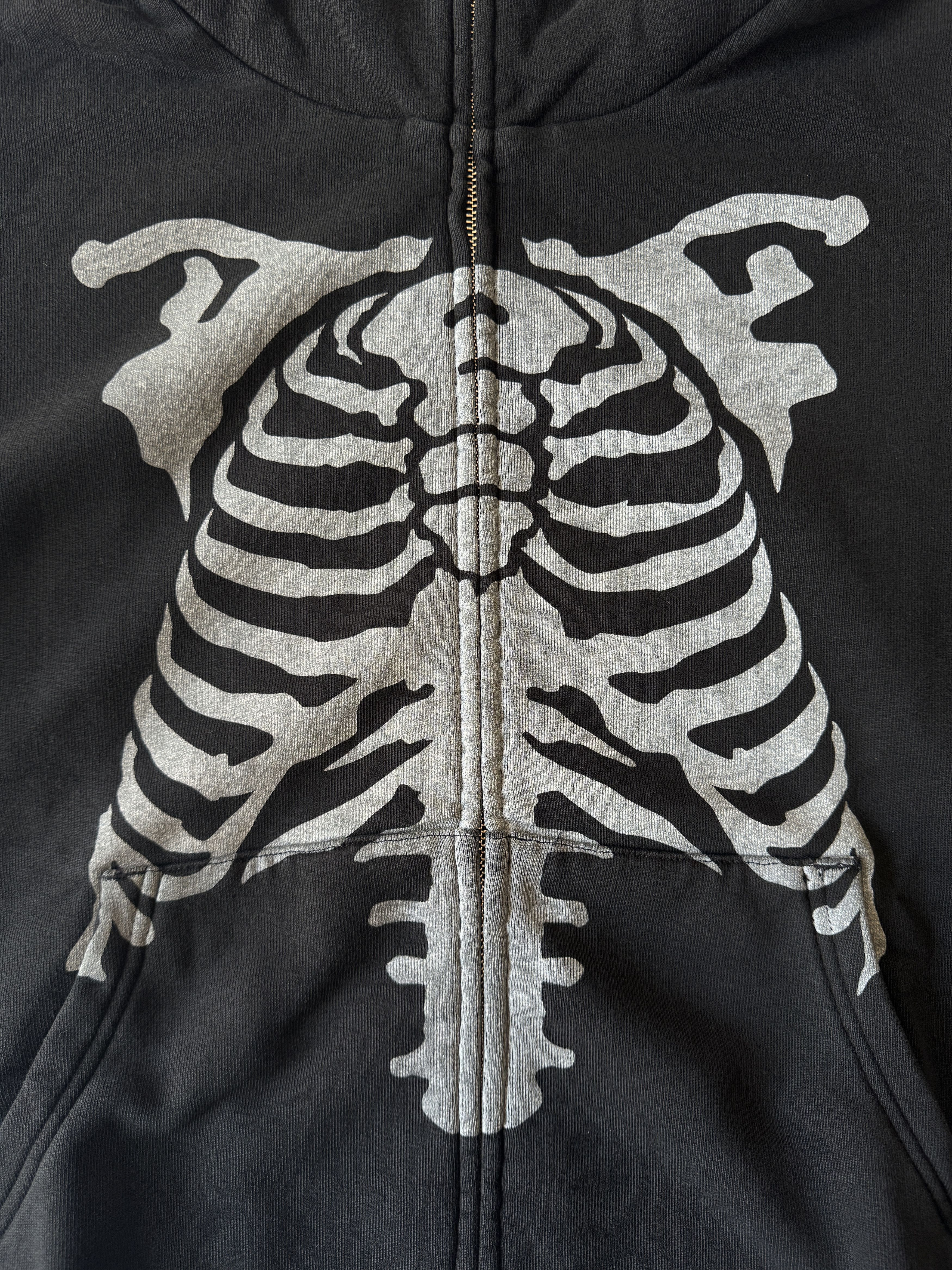 Bape BAPE SKELETON SHARK HEAVY WASHED CROPPED FIT FULL ZIP HOODIE Size US XL / EU 56 / 4 - 11 Thumbnail