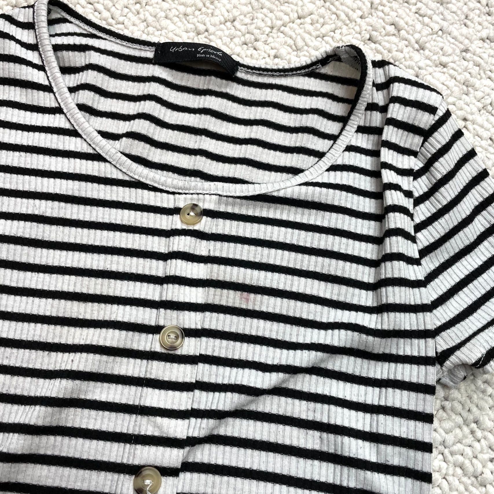 Vintage Urban Episode Shirt Girls M White Black Striped Short Sleeve Ribbed Stretch Floral Jersey Polyester Spandex Casual Size M / US 6-8 / IT 42-44 - 3 Thumbnail