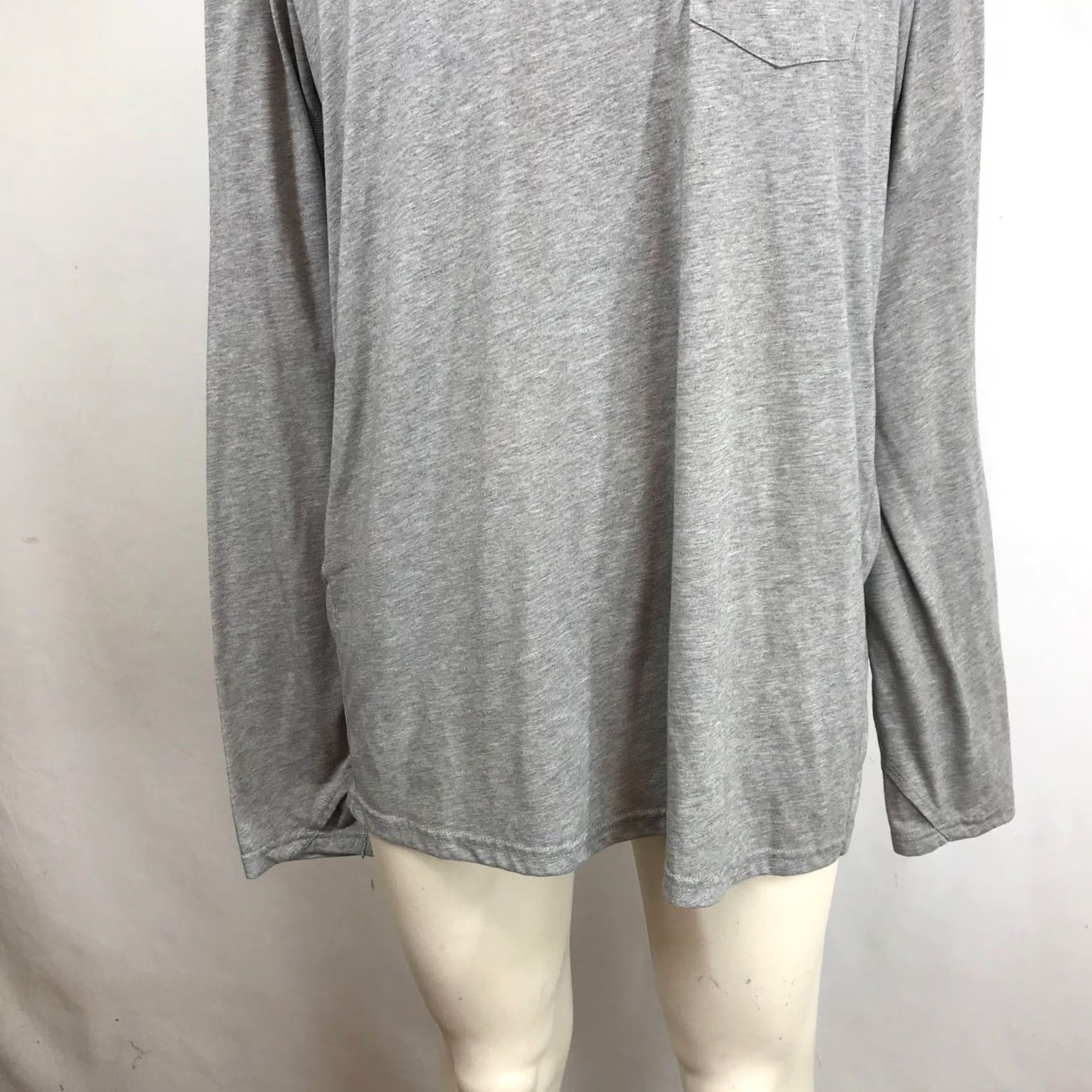 Vintage Poncho Mens XL Long Sleeve Pocket T-Shirt Heather Grey Performance Tee Size US XL / EU 56 / 4 - 3 Thumbnail