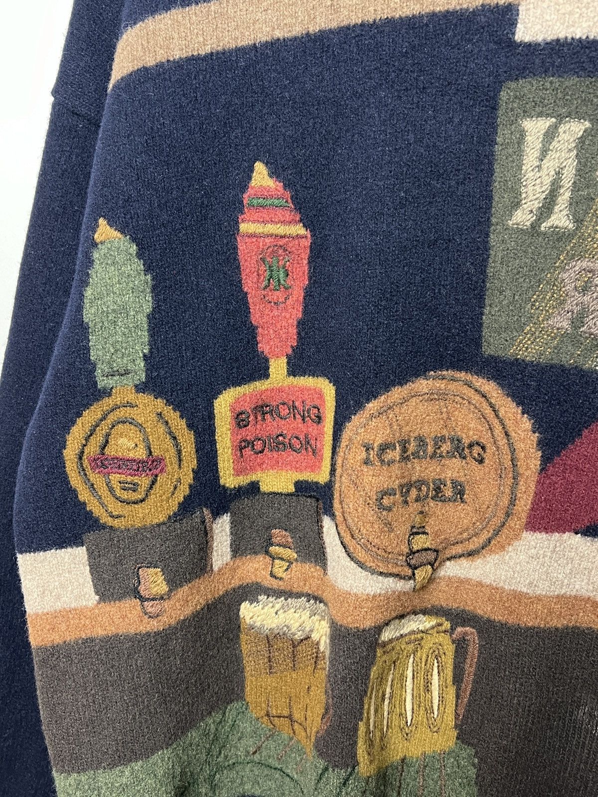 Iceberg iceberg y2k bar friday sweater y2k vintage s-m Size US M / EU 48-50 / 2 - 3 Thumbnail