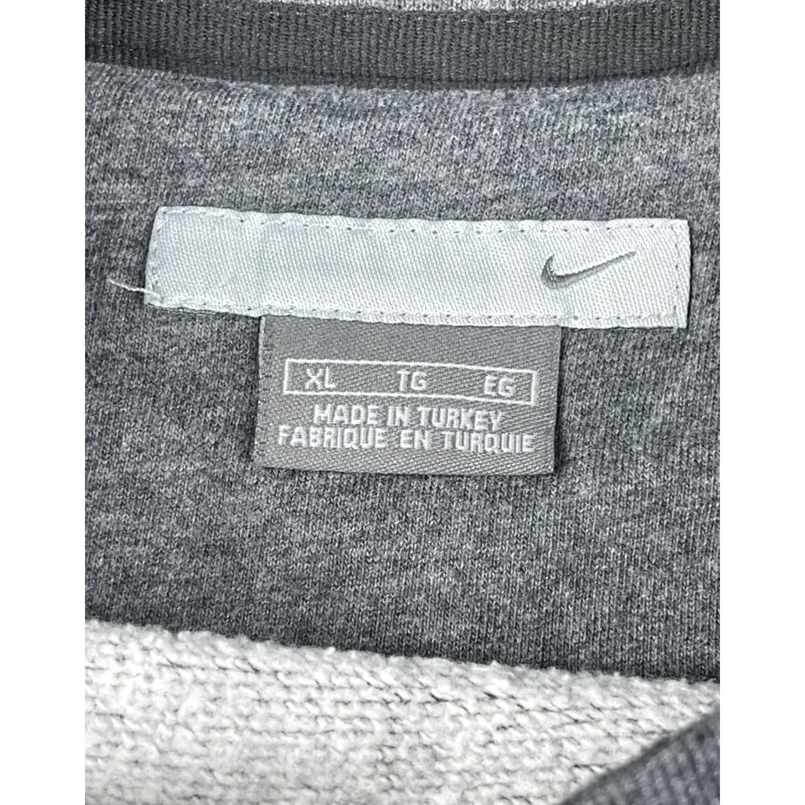 Nike VINTAGE Nike Sweatshirt Crewneck XL Men Gray Heavyweight 90s Pullover Swoosh Logo Size US XL / EU 56 / 4 - 2 Thumbnail