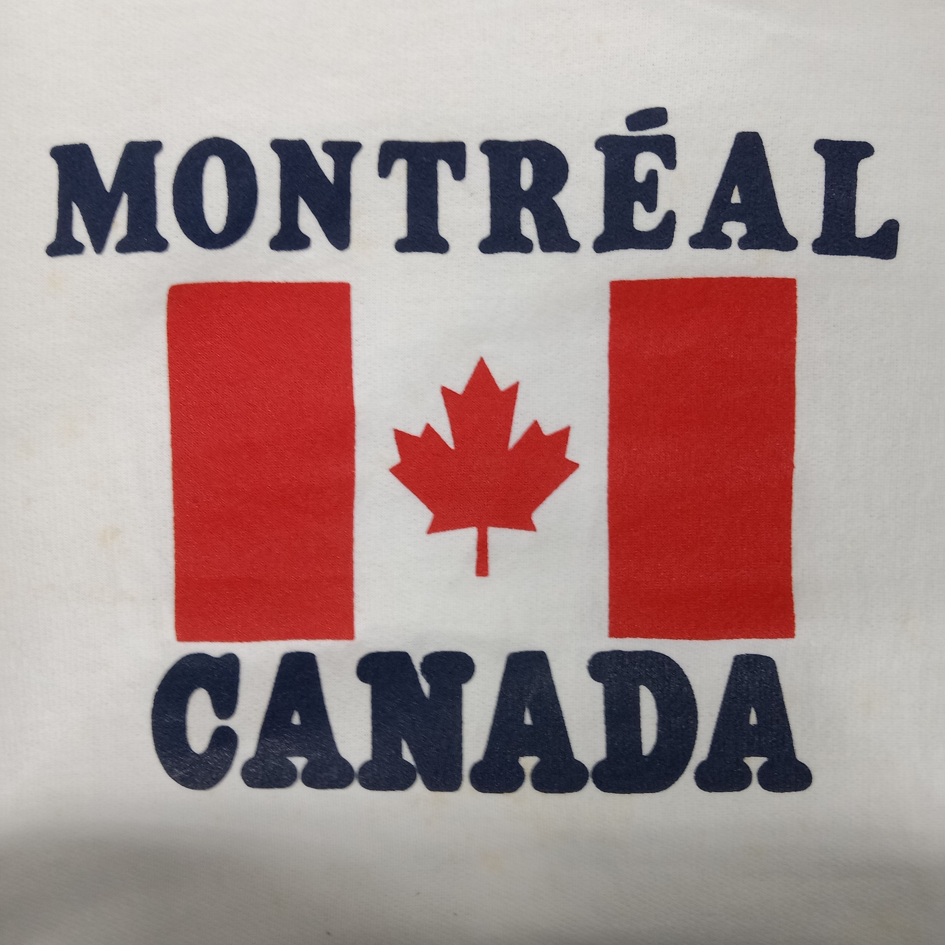 Vintage Vintage 90's Montreal Canada State Travel Promo Sweatshirt Size US S / EU 44-46 / 1 - 2 Thumbnail