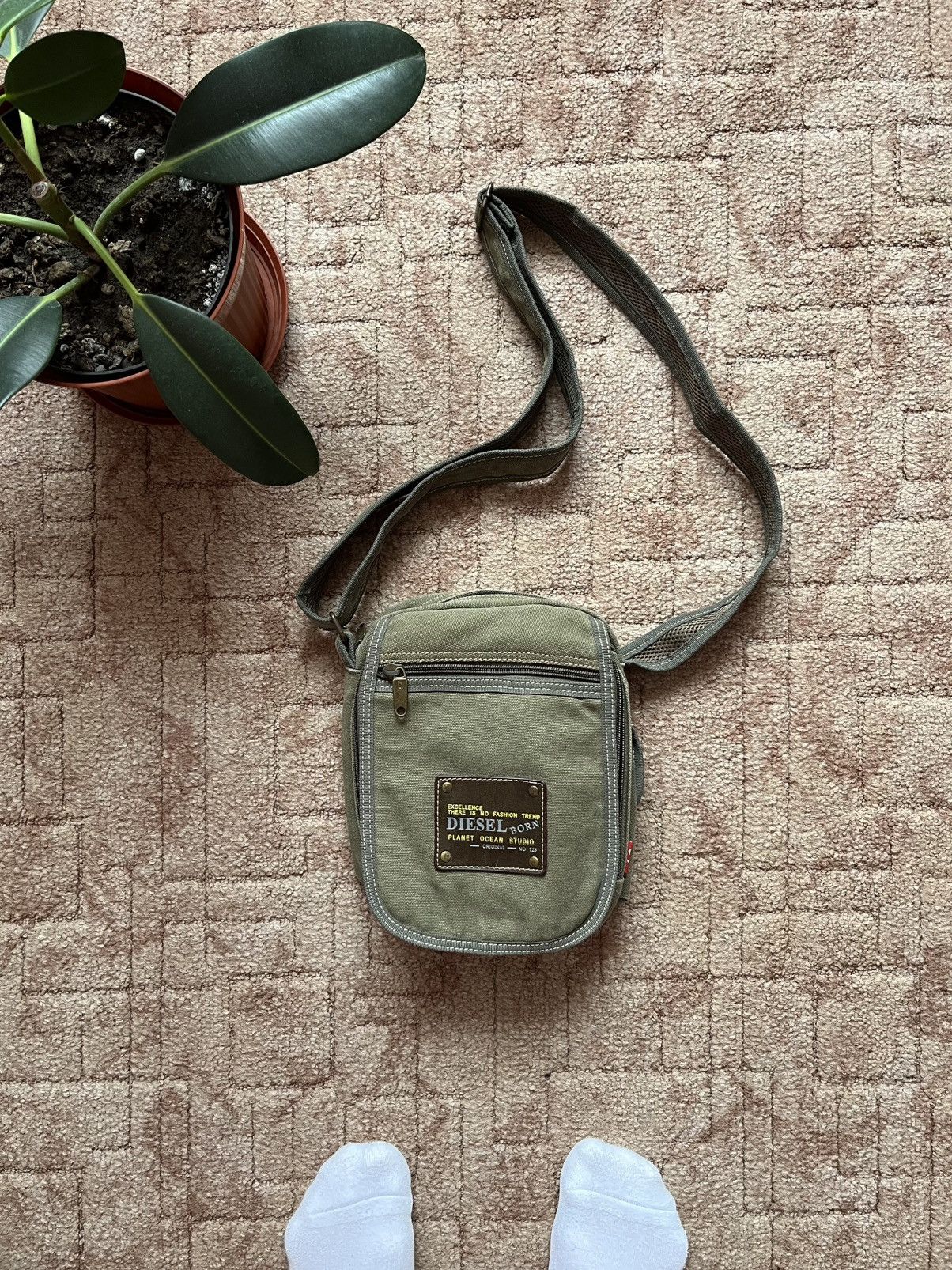 Diesel Vintage Diesel Y2k Crossbody Avant Garde Bag Men's Size ONE SIZE - 1 Thumbnail