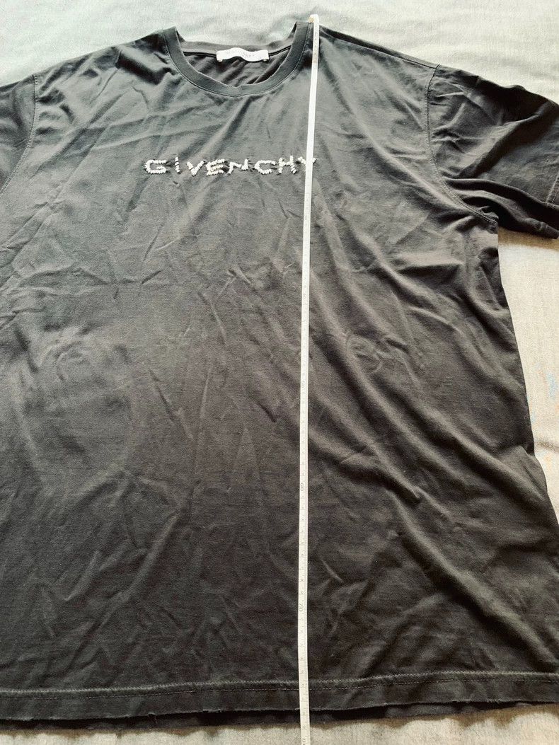 Givenchy Givenchy Irregular Embroidery Destroyed Short Sleeve Size US XL / EU 56 / 4 - 8 Thumbnail