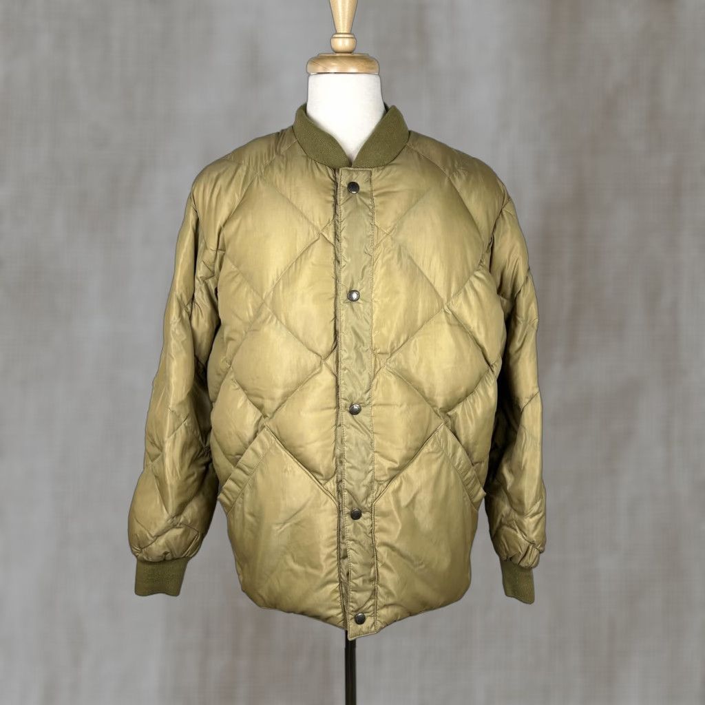 Vintage VINTAGE Cabela's Jacket Mens XL Beige Quilted Down Snap Bomber Insulated Hunting Jacket Size US XL / EU 56 / 4 - 1 Thumbnail