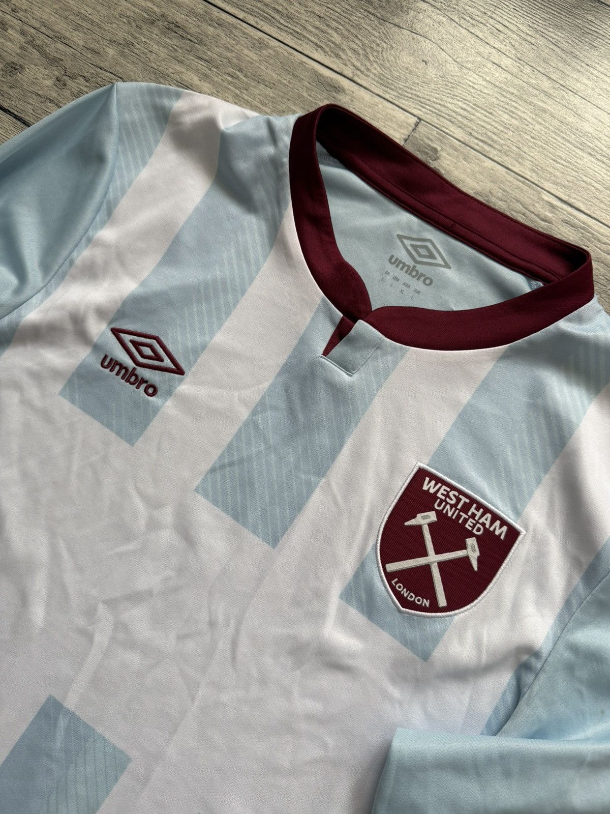 Umbro West Ham united jersey GK blue away 2021/22 Size US L / EU 52-54 / 3 - 3 Thumbnail