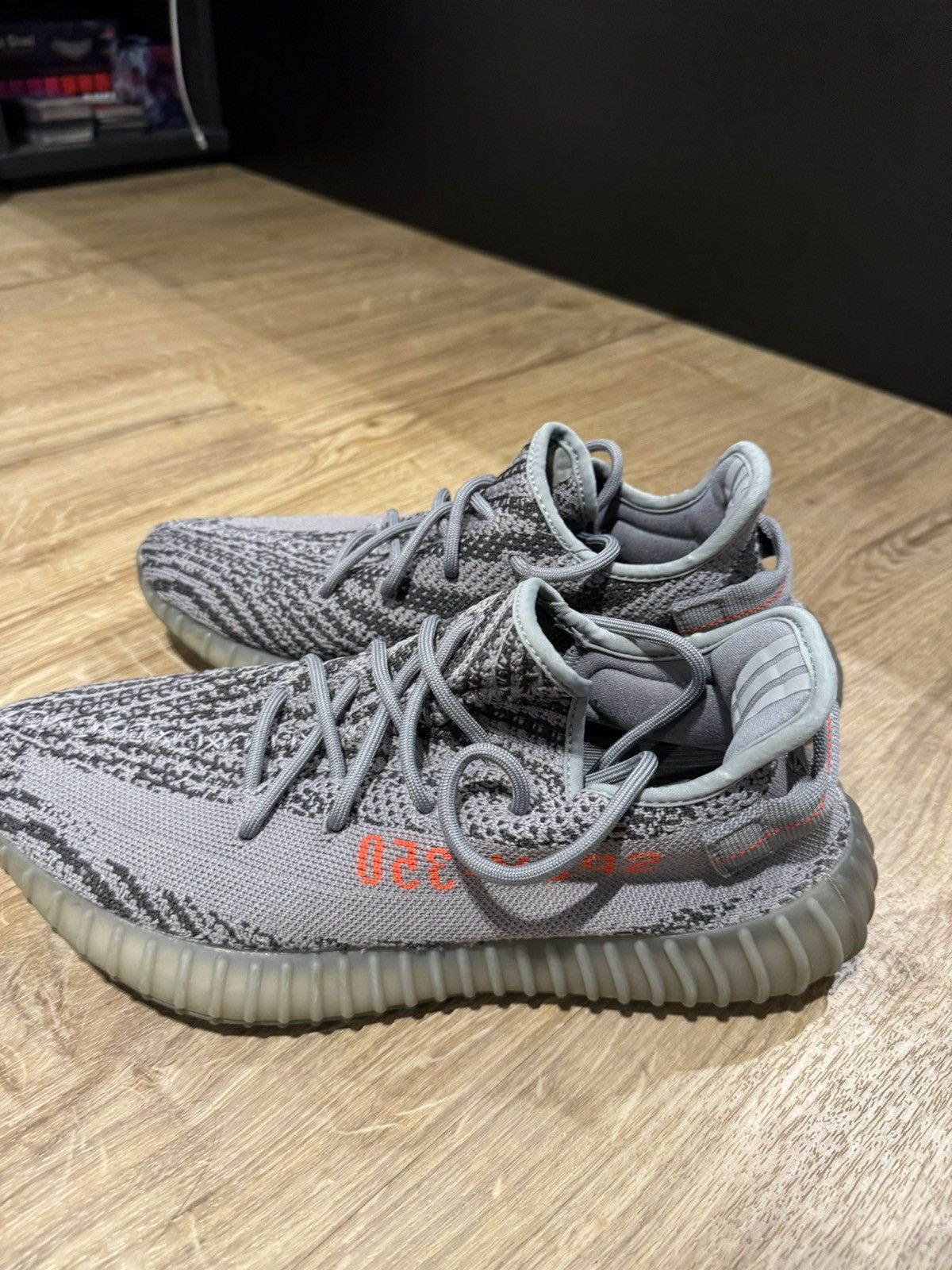 Yeezy Yeezy 350 Boost Beluga 2.0 Size US 9.5 / EU 42-43 - 2 Thumbnail