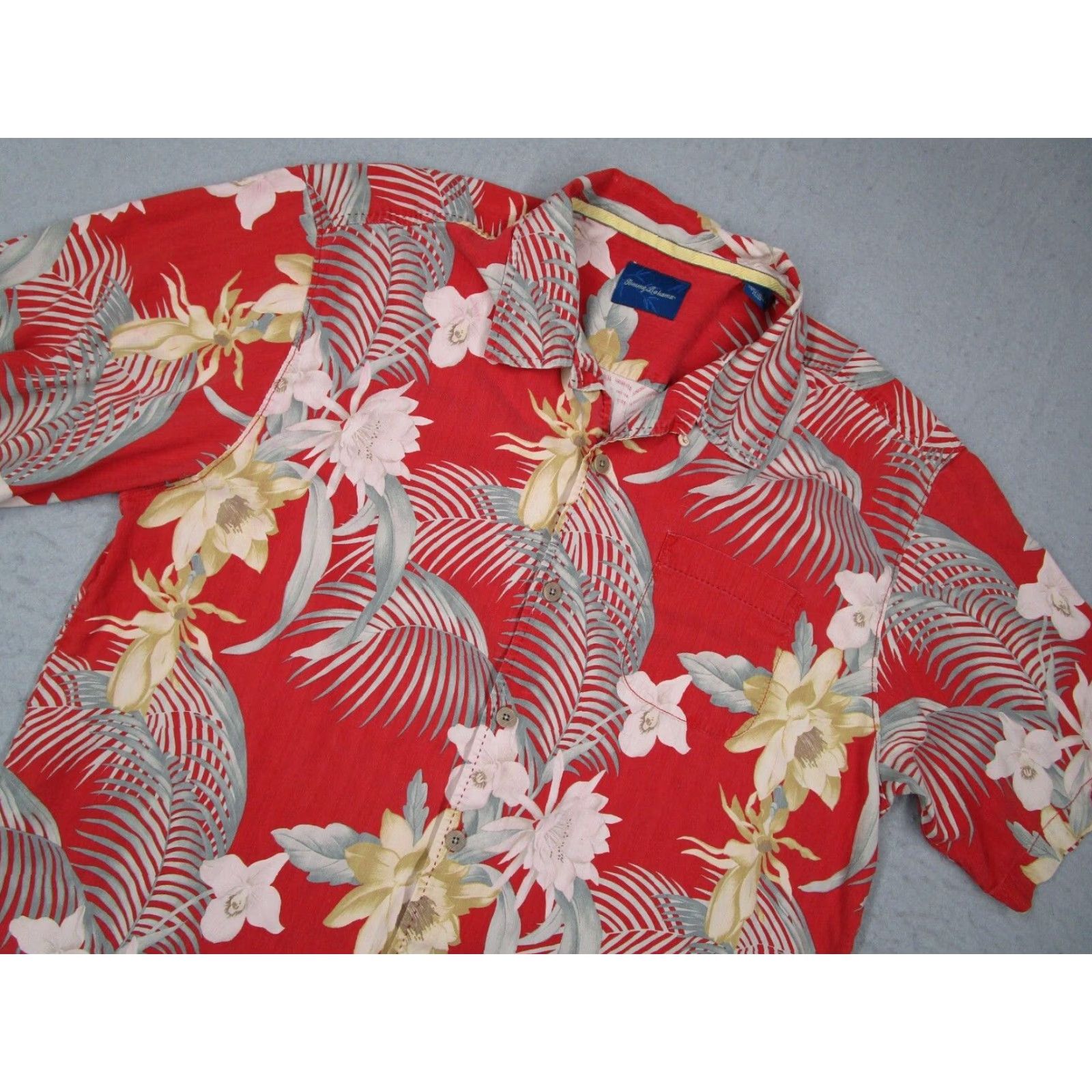 Tommy Bahama Tommy Bahama Shirt Mens XL Red Silk Button-Up Hawaiian Loop Collar Tiki Mens Size US XL / EU 56 / 4 - 2 Thumbnail